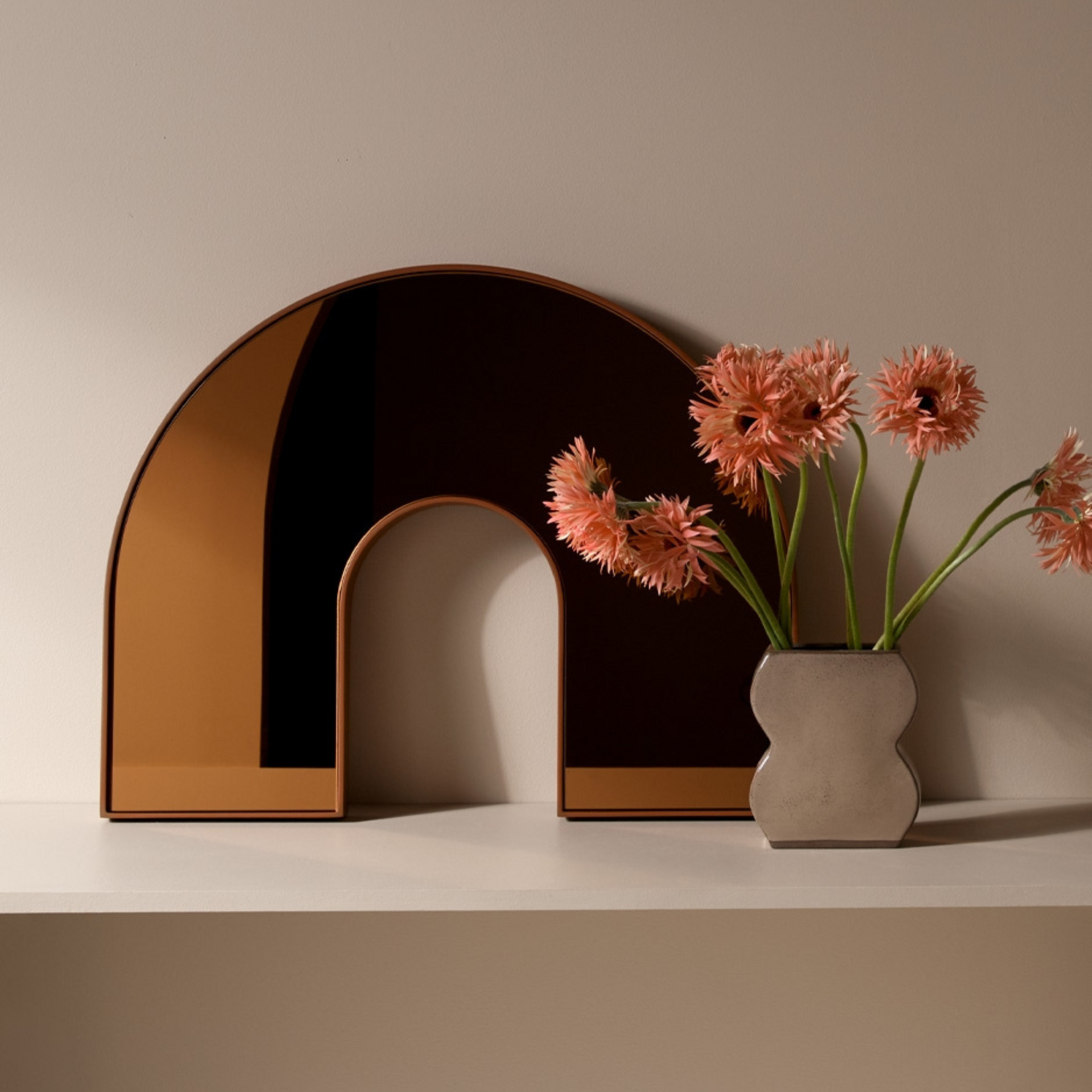 Form Vase Small - Mocha