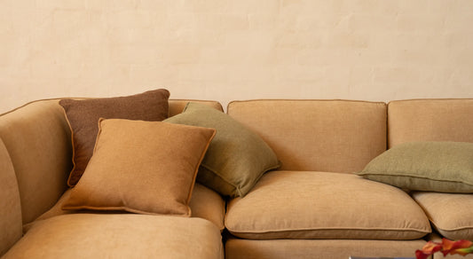 The Art of Layering – Rugs, Throws & Cushions for a Cosy Home