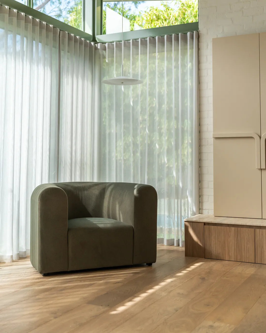 Berg Armchair - Eden Leaf