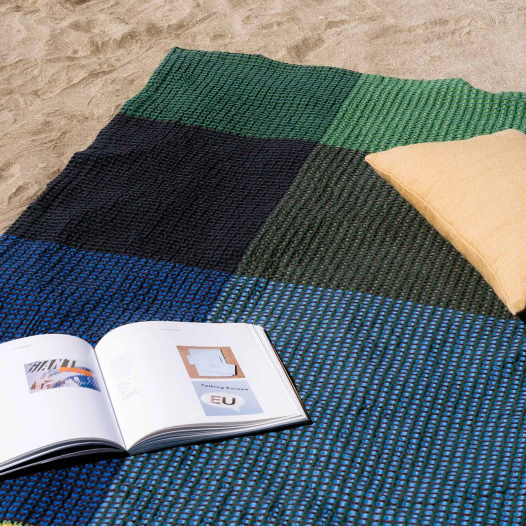 Solis Waffle Picnic Blanket