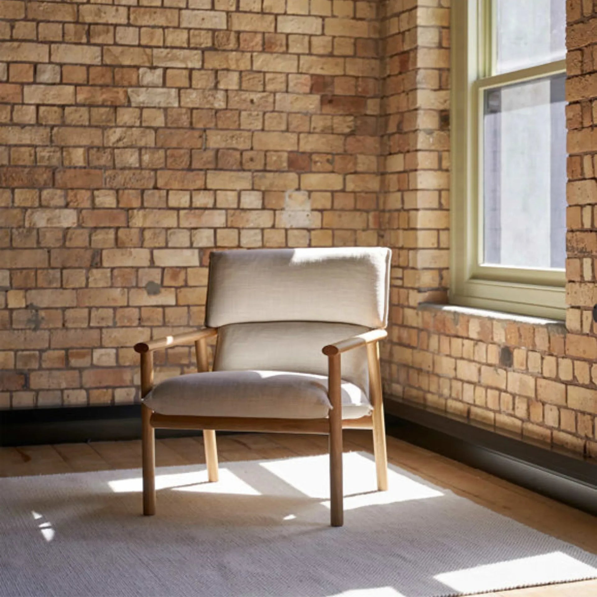 Label Armchair High - Oak/Ecru