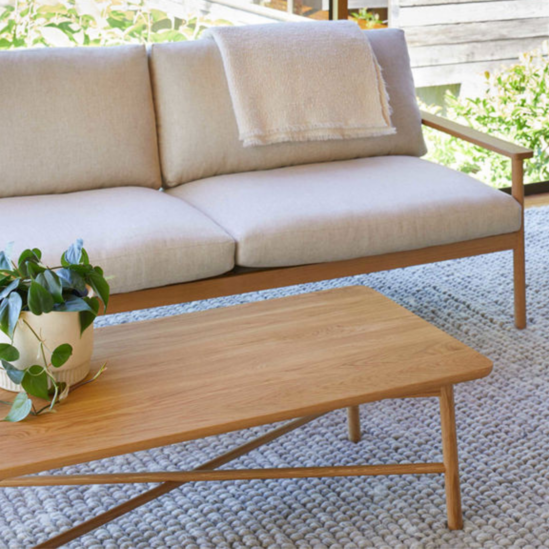Radial Rectangular Coffee Table - Oak