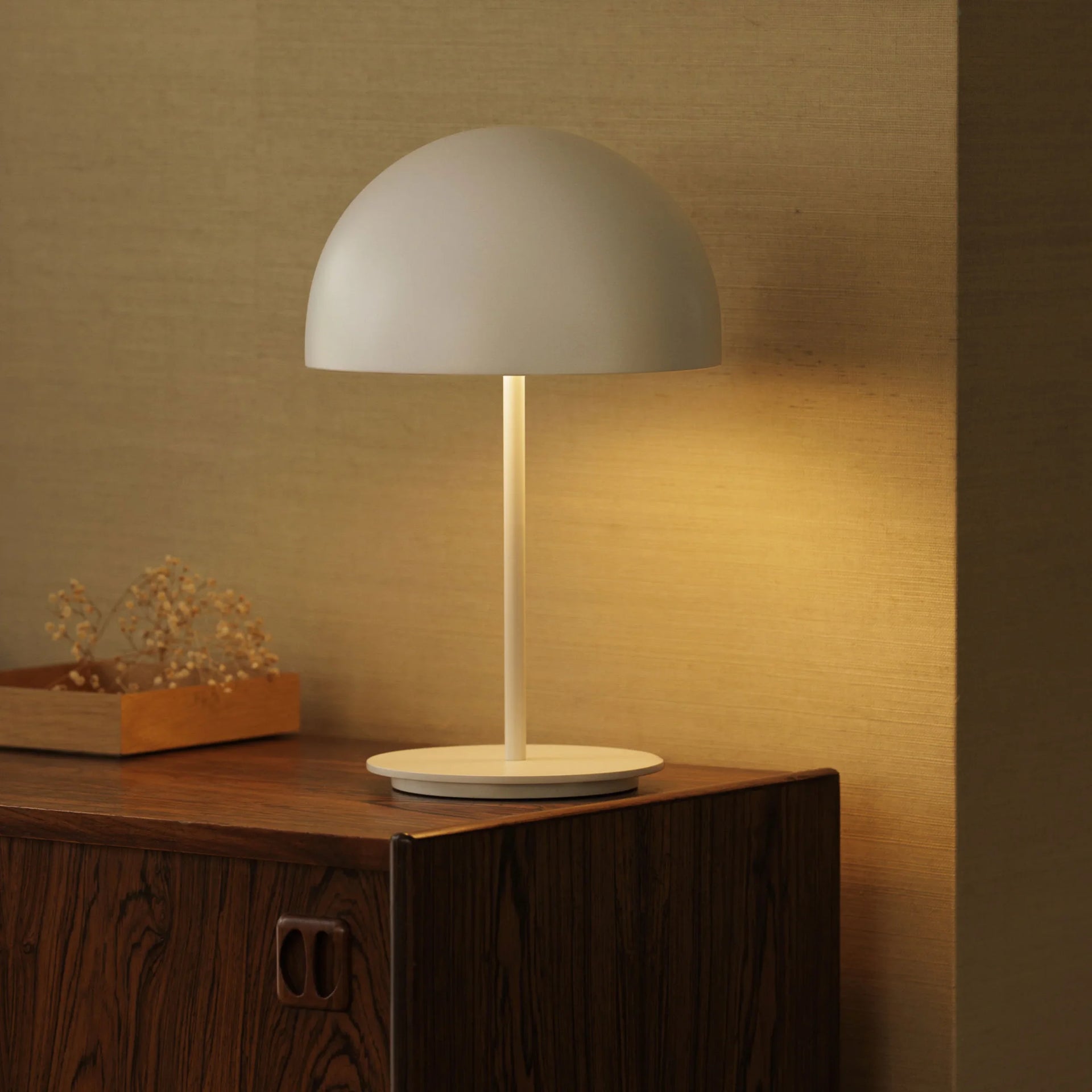 Pin Table Lamp - White