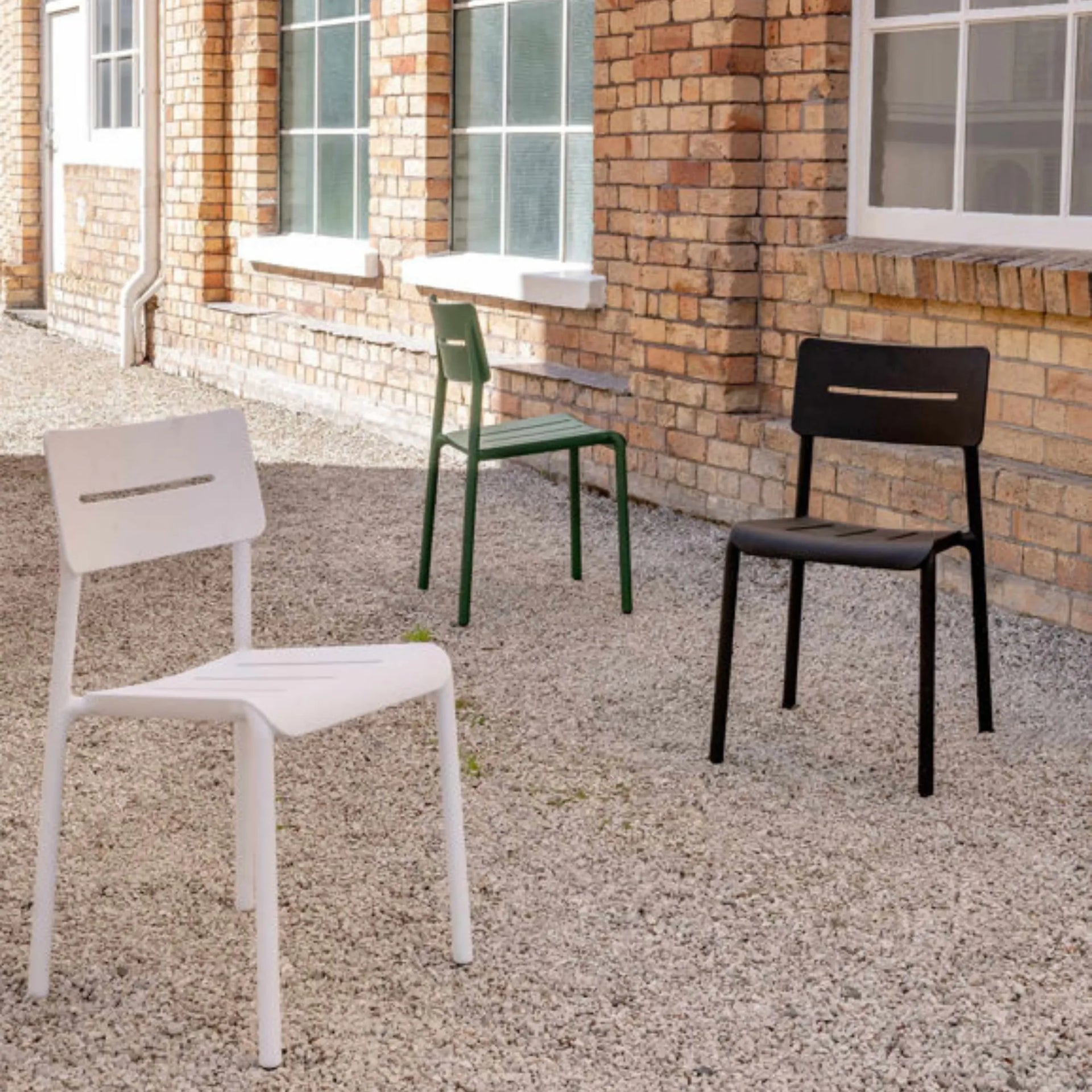 Outo Outdoor Dining Chair - Black