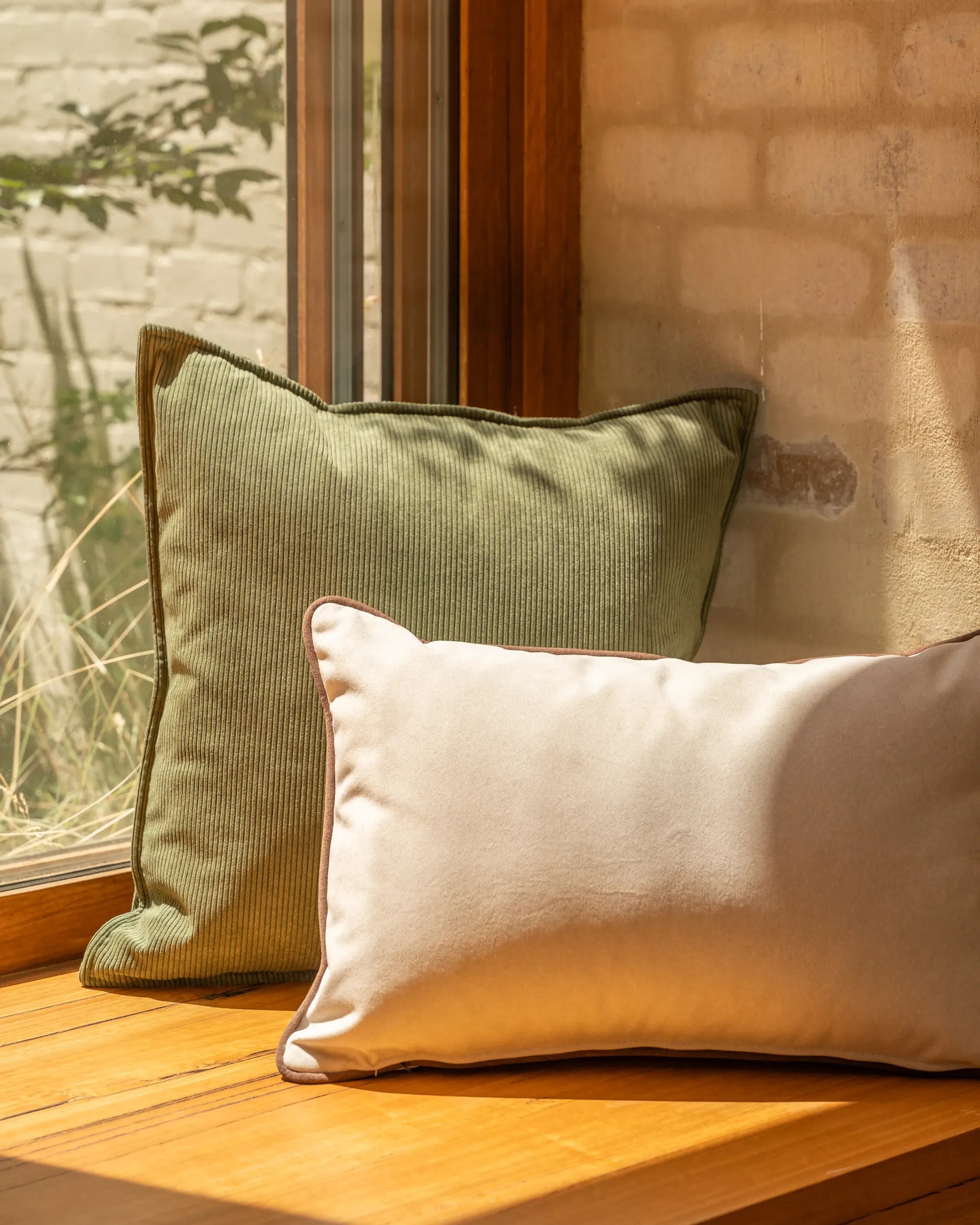 Border Cushion 40cm x 60cm - Eden Ecru / Eden Java