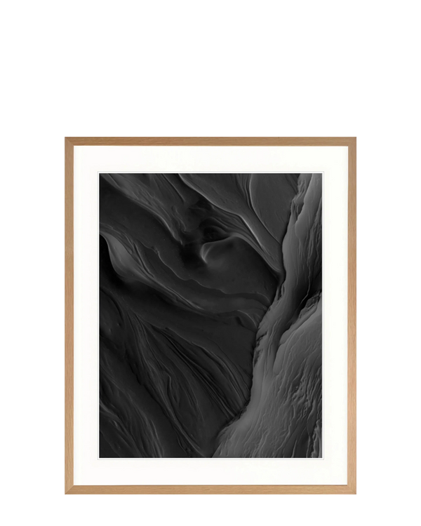 Suri III Print 100cm x 140cm Whitewash Oak Frame