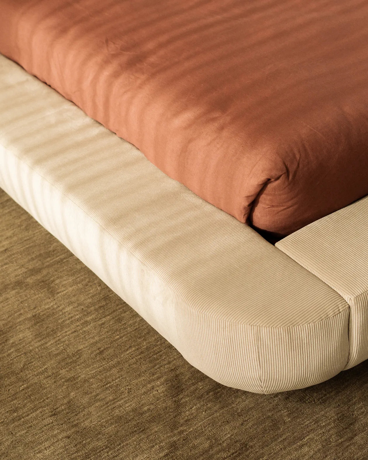 Floss King Bed - Corduroy Mist