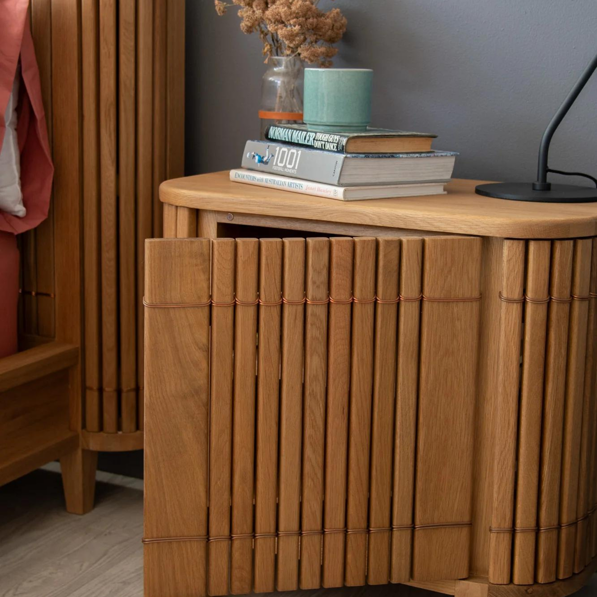 Koppar Side Table W Left Hinges - Oak