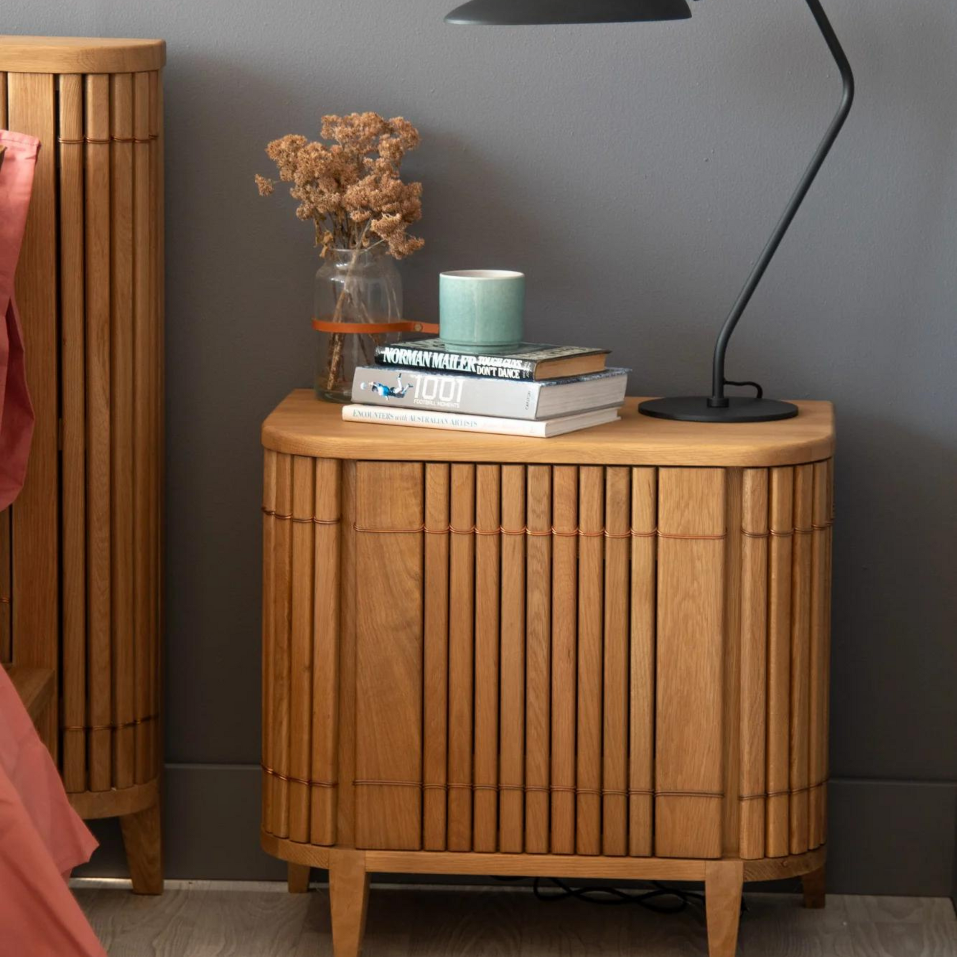 Koppar Side Table W Right Hinges - Oak