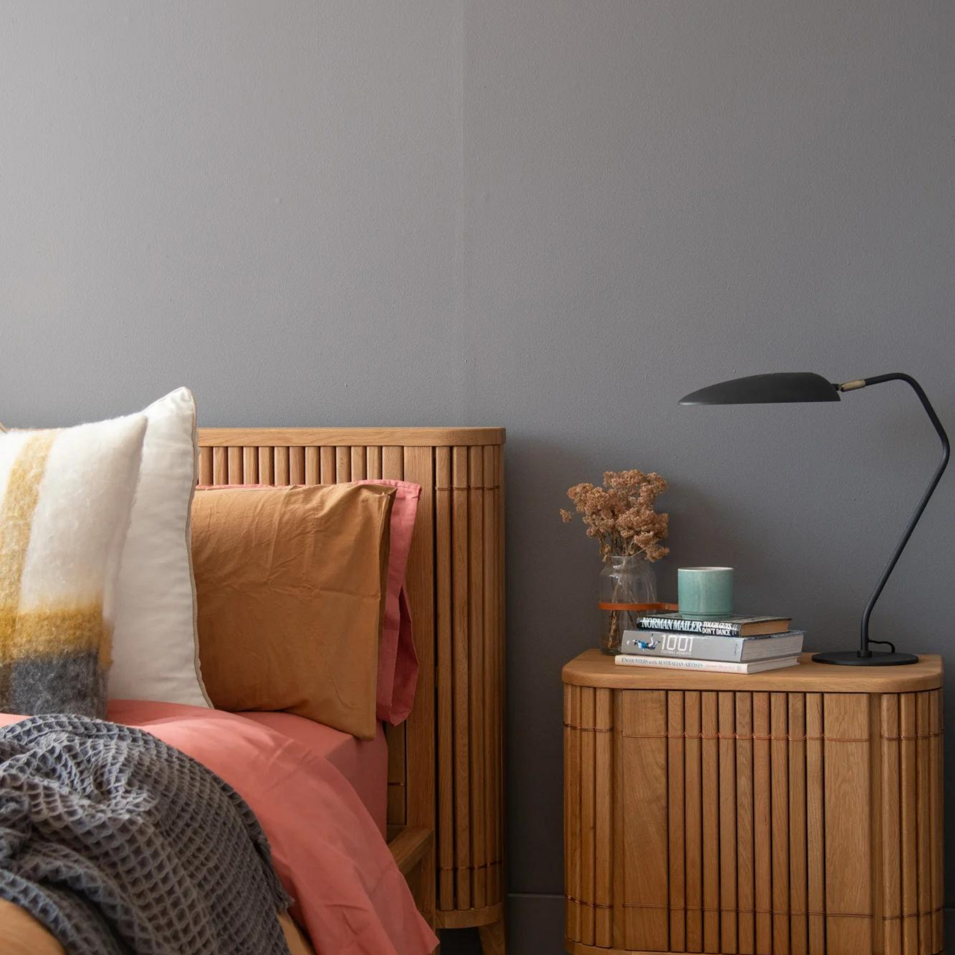 Koppar Queen Bed without Storage - Patina Oak