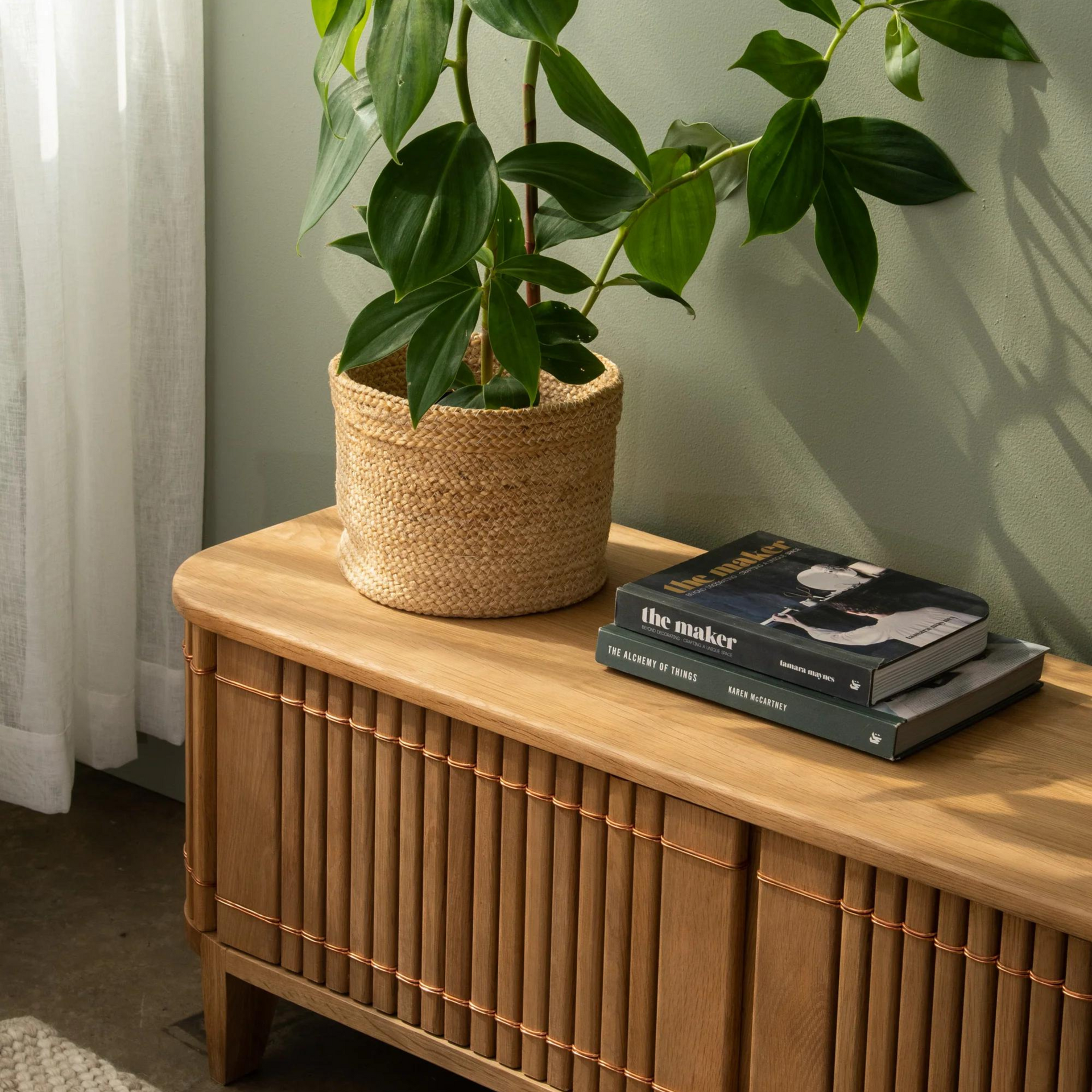Koppar Large Media Cabinet with 3 Doors - Patina Oak