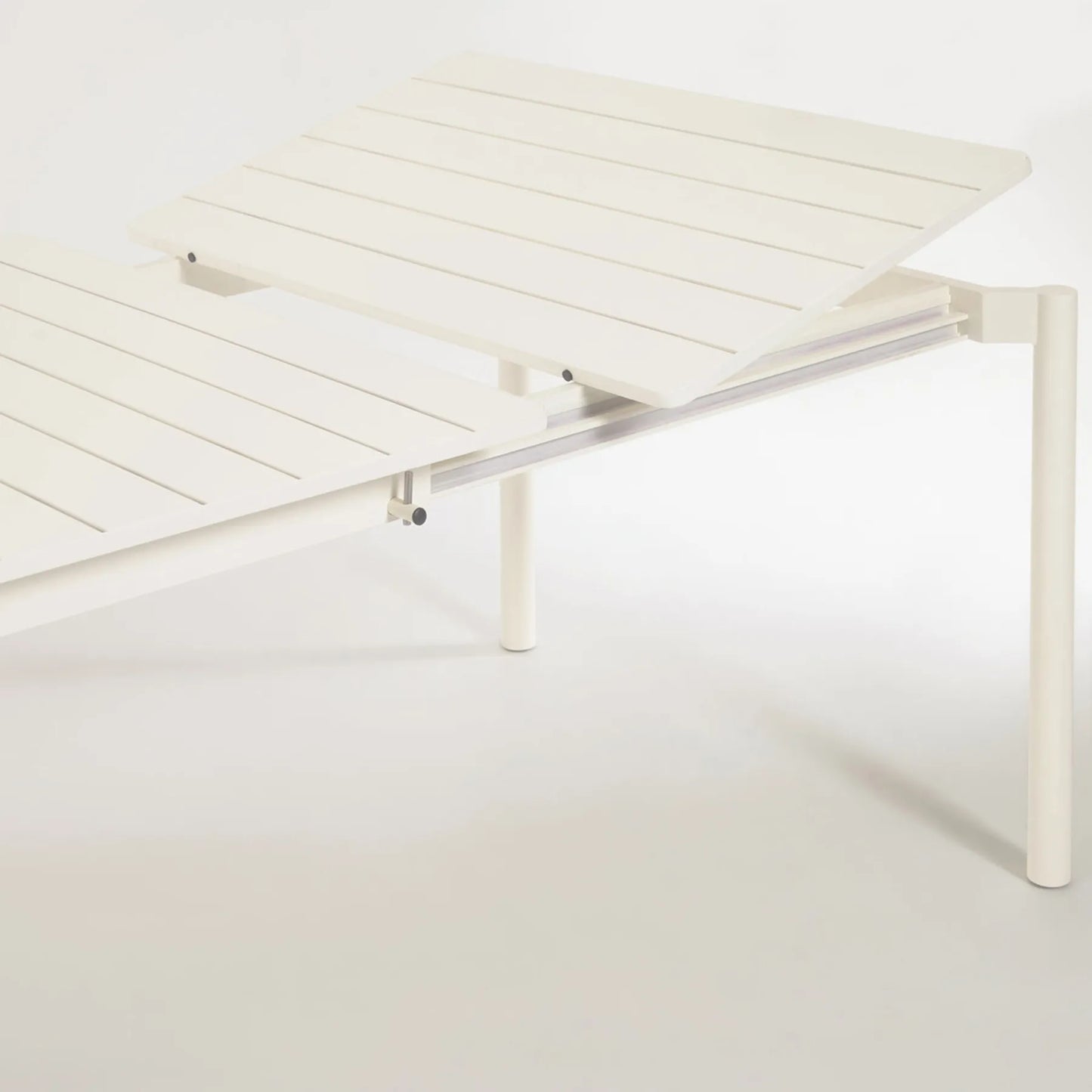 Zaltana Outdoor Extendable Outdoor Dining Table 180cm - White