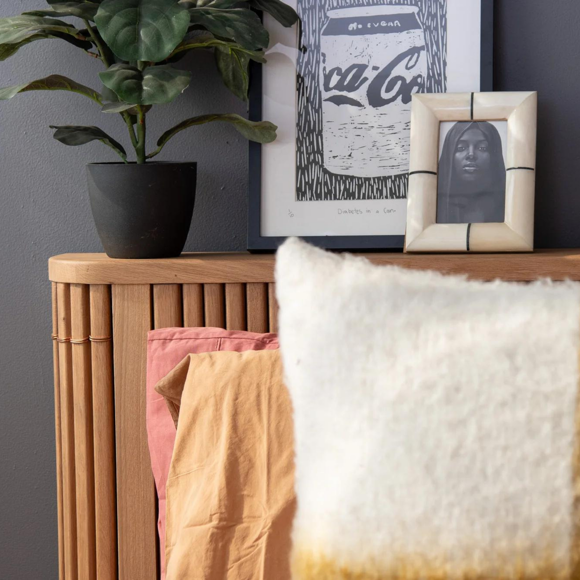 Koppar Queen Bed - Patina Oak