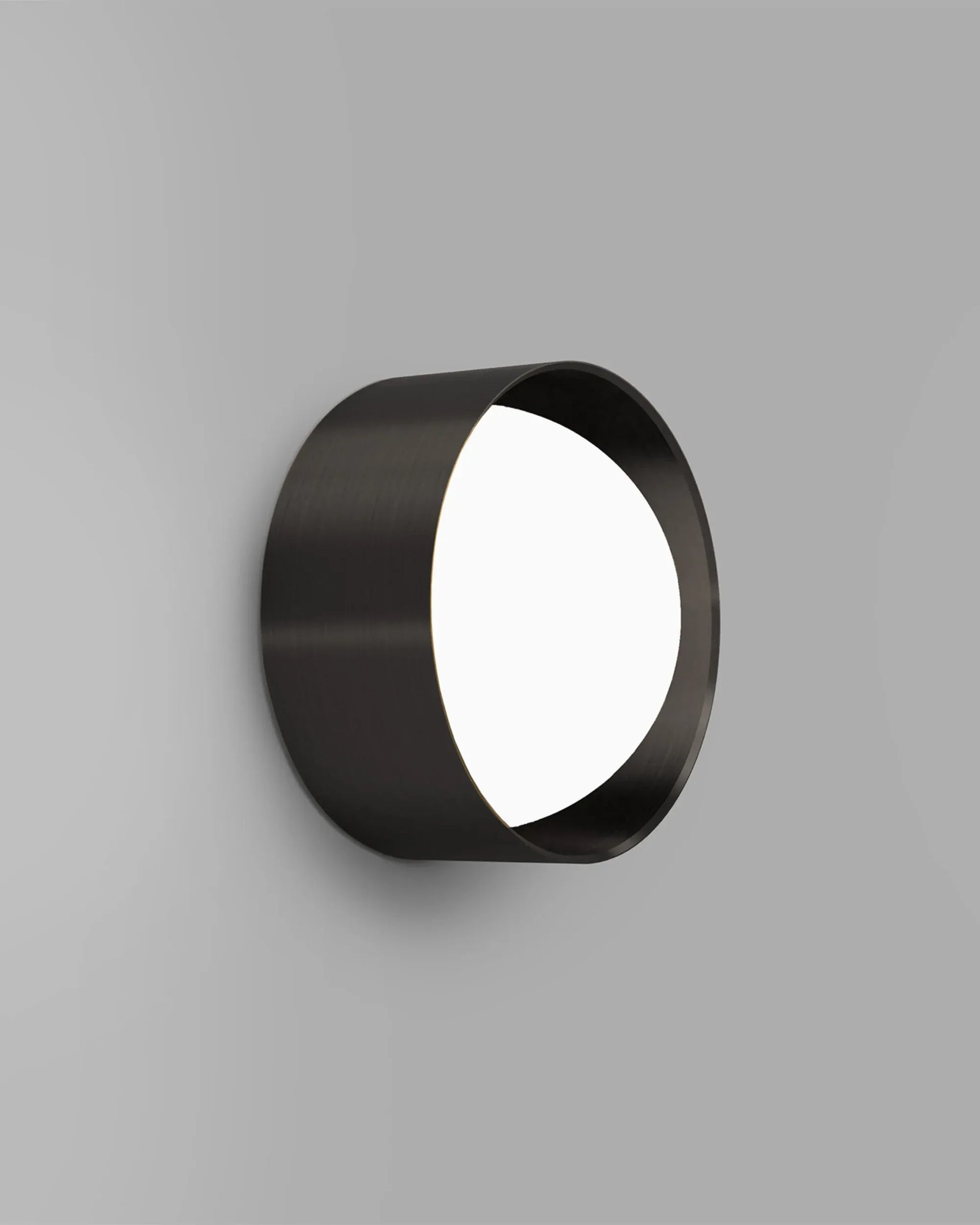 Dome Sur Wall Light - Iron