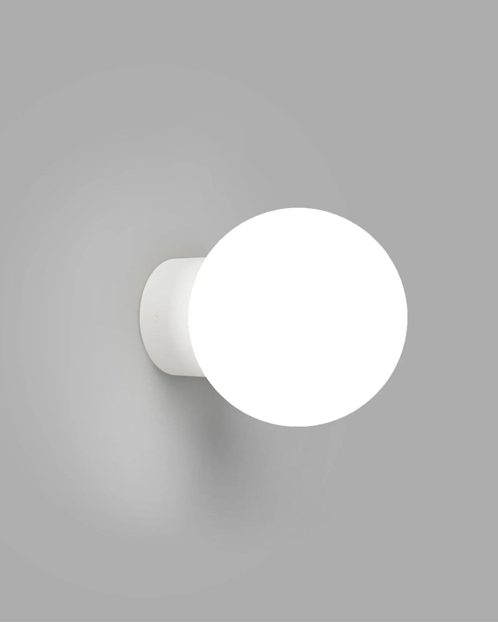 Orb Deco Wall Light Medium - White