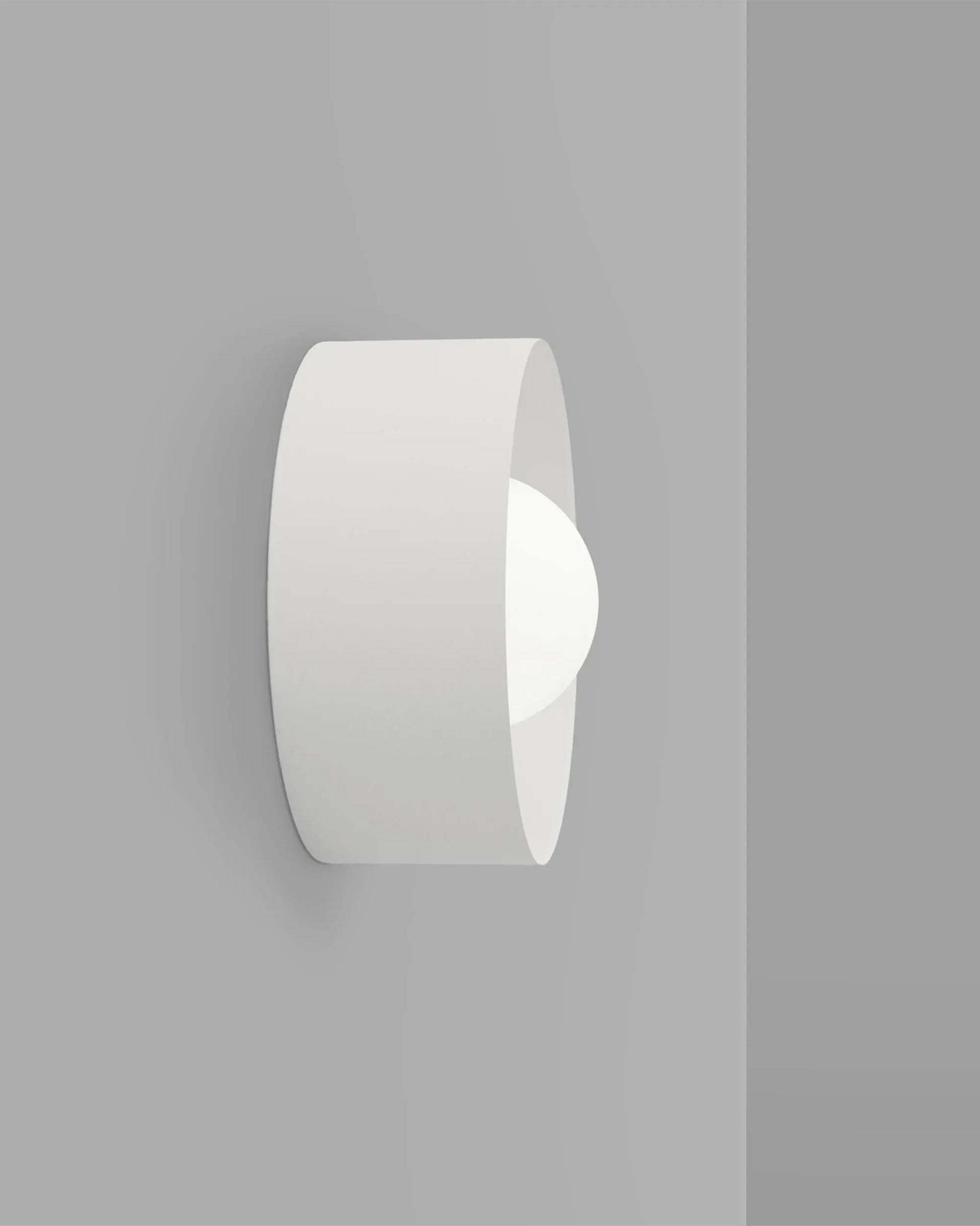 Orb Sur Wall Light Large - Small/White