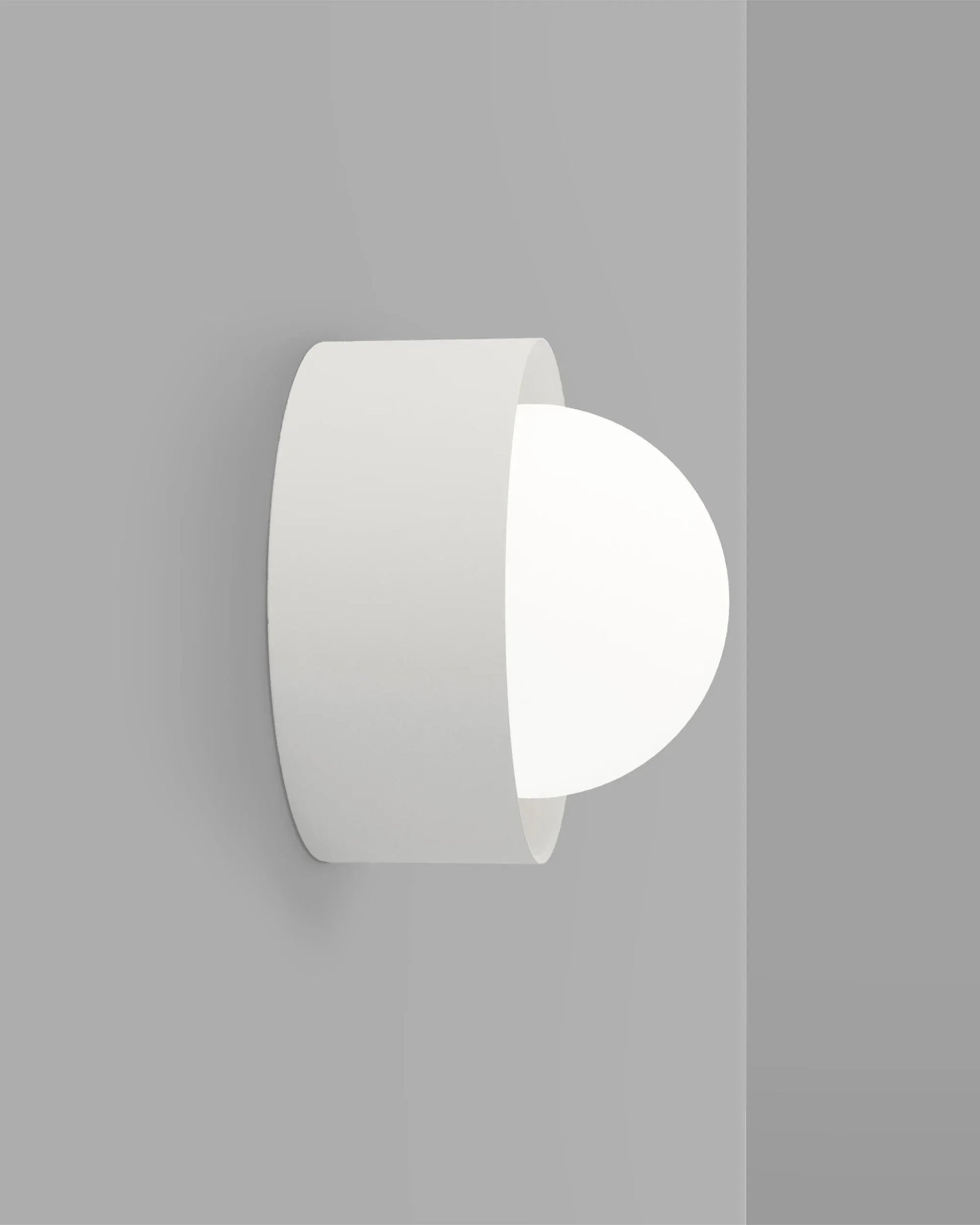 Orb Sur Wall Light Large - Medium/White