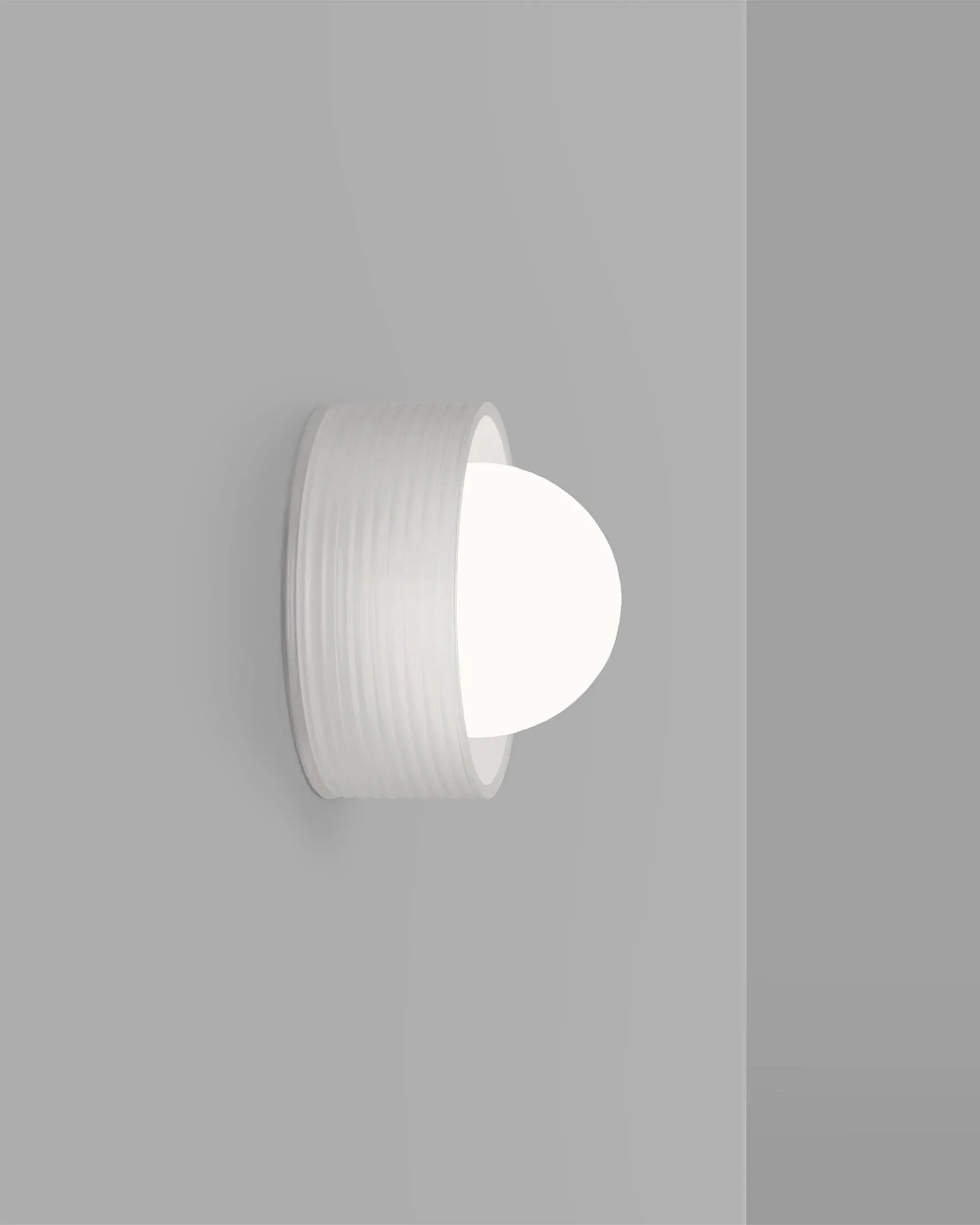 Orb Sur Rib Wall Light - White