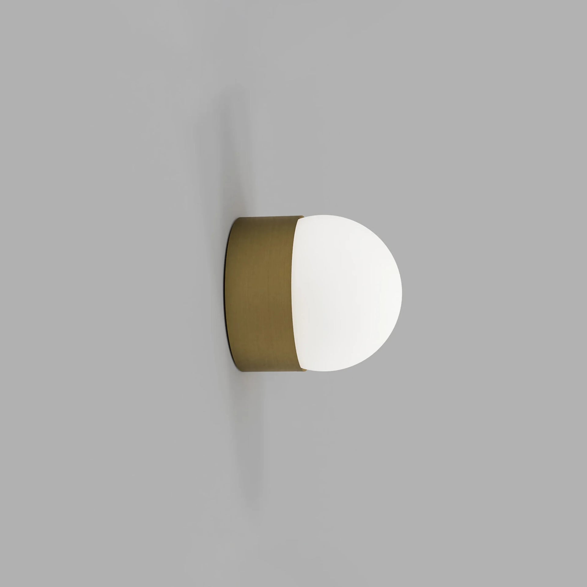 Orb Sur Mini Wall Light - Old Brass
