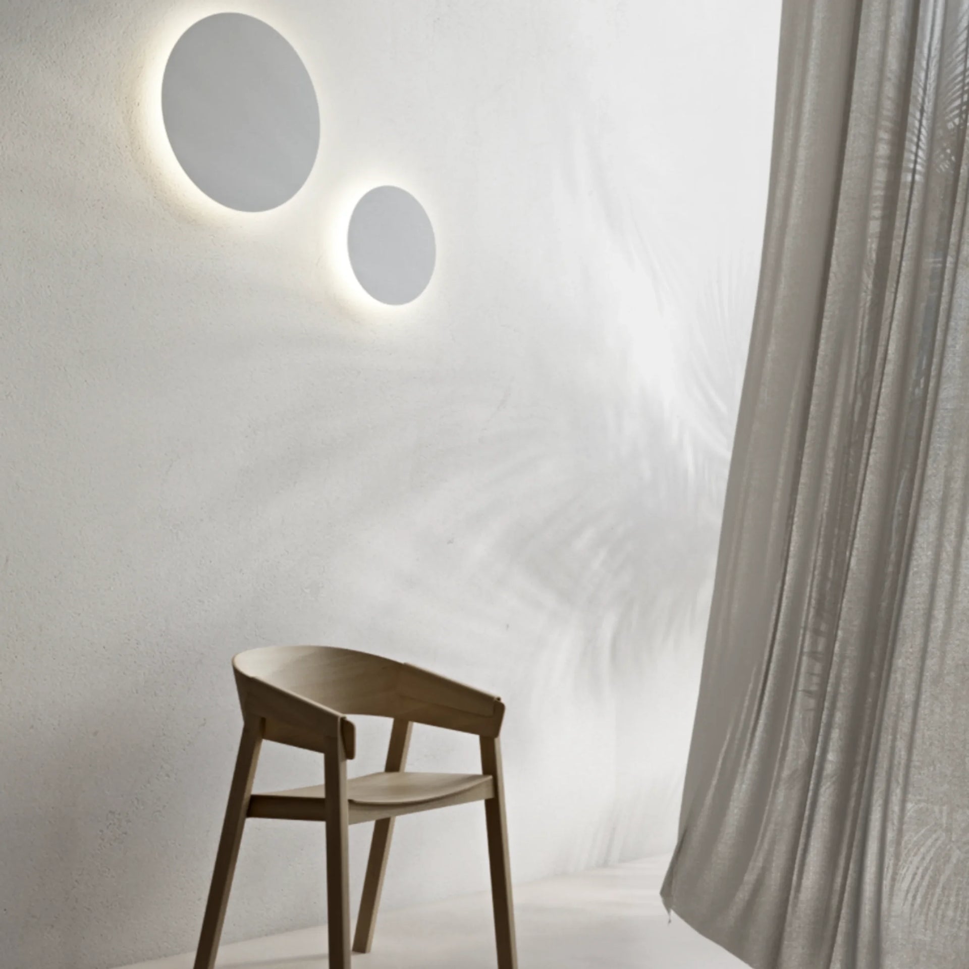 Shadow Wall Light - Medium