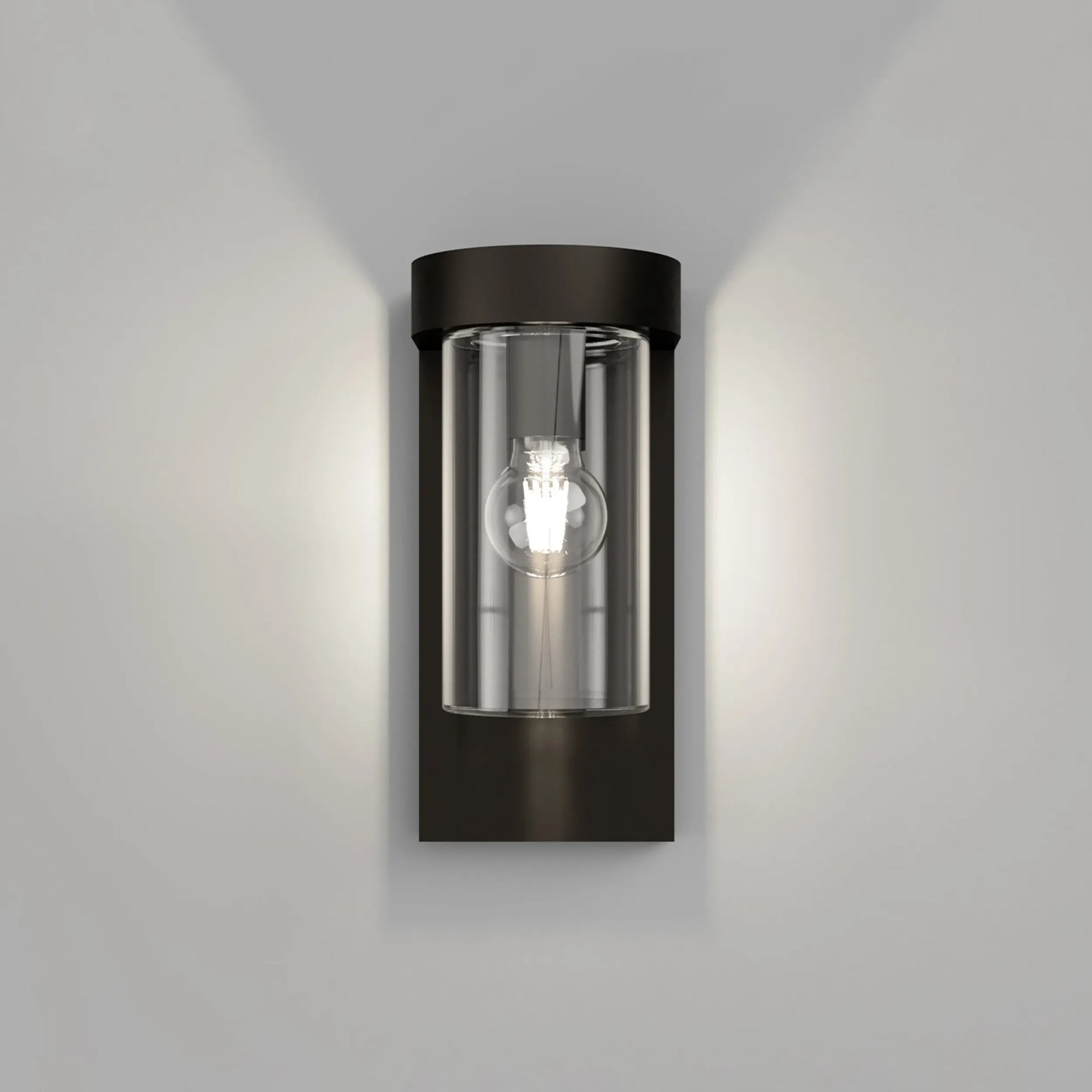 Tuva Outdoor Wall Light Flat - Clear