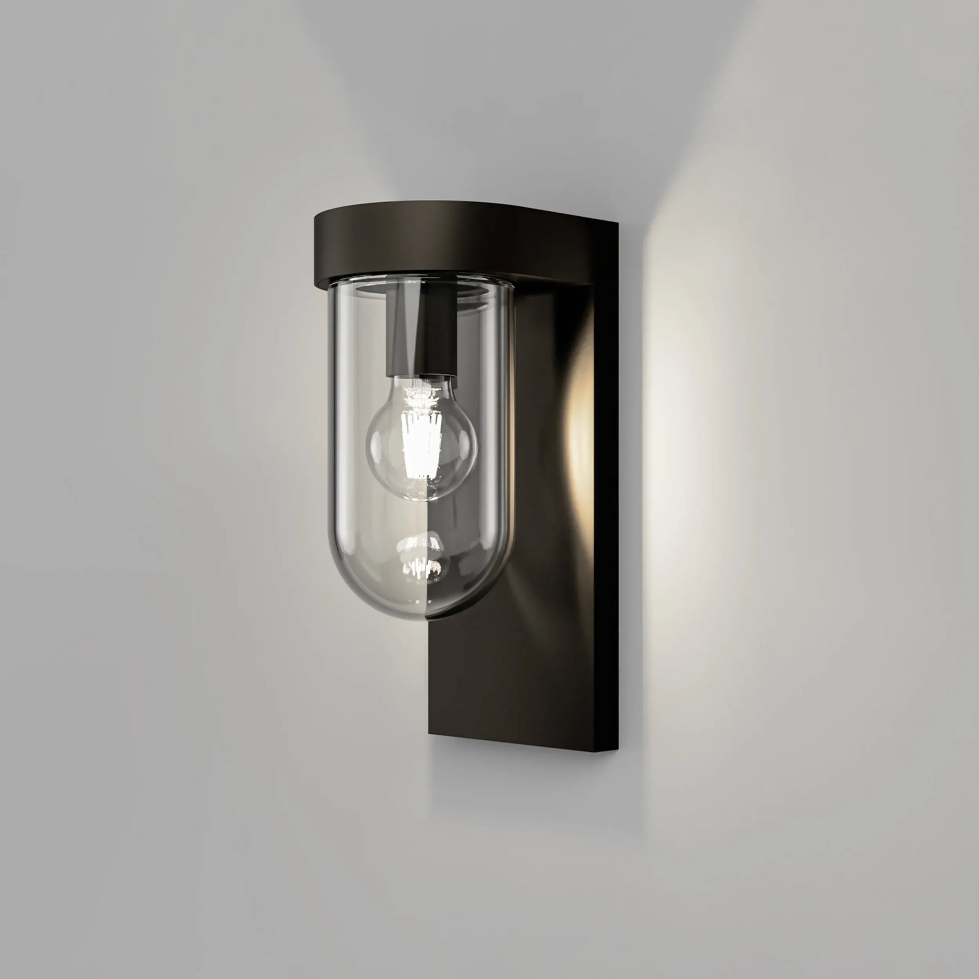 Tuva Outdoor Wall Light Round - Clear