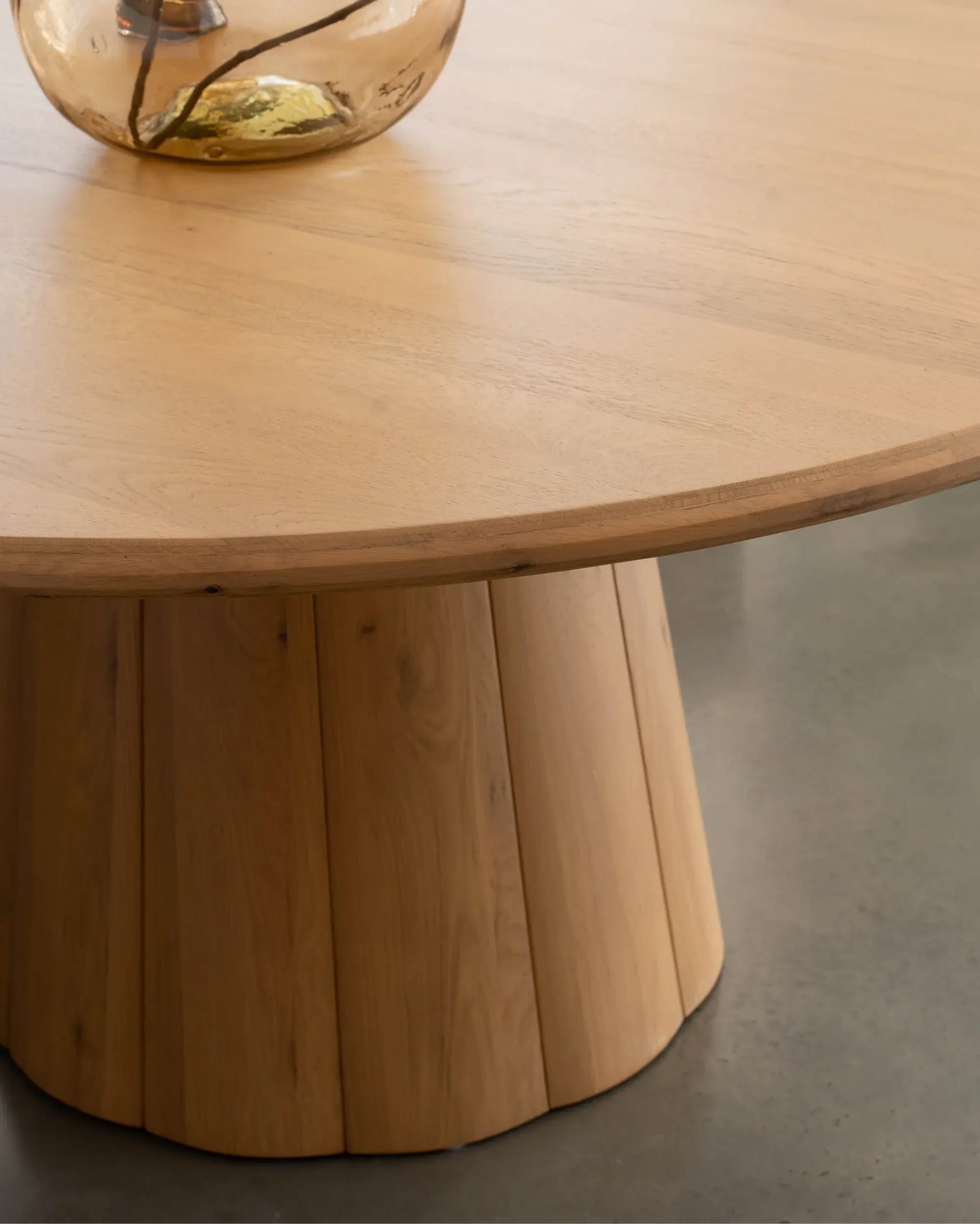 Elliot Round Dining Table 120cm - Oak