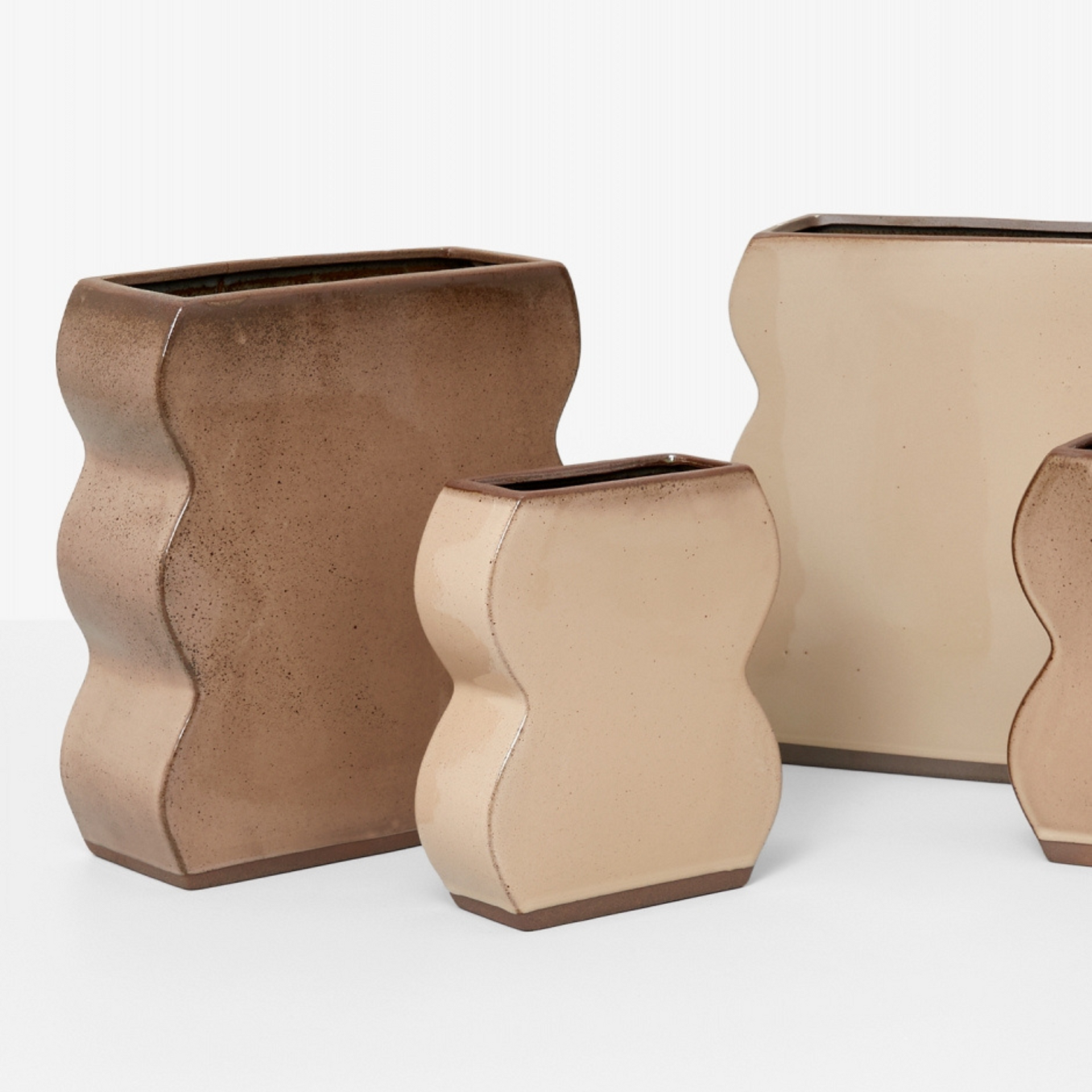 Form Vase Large - Mocha