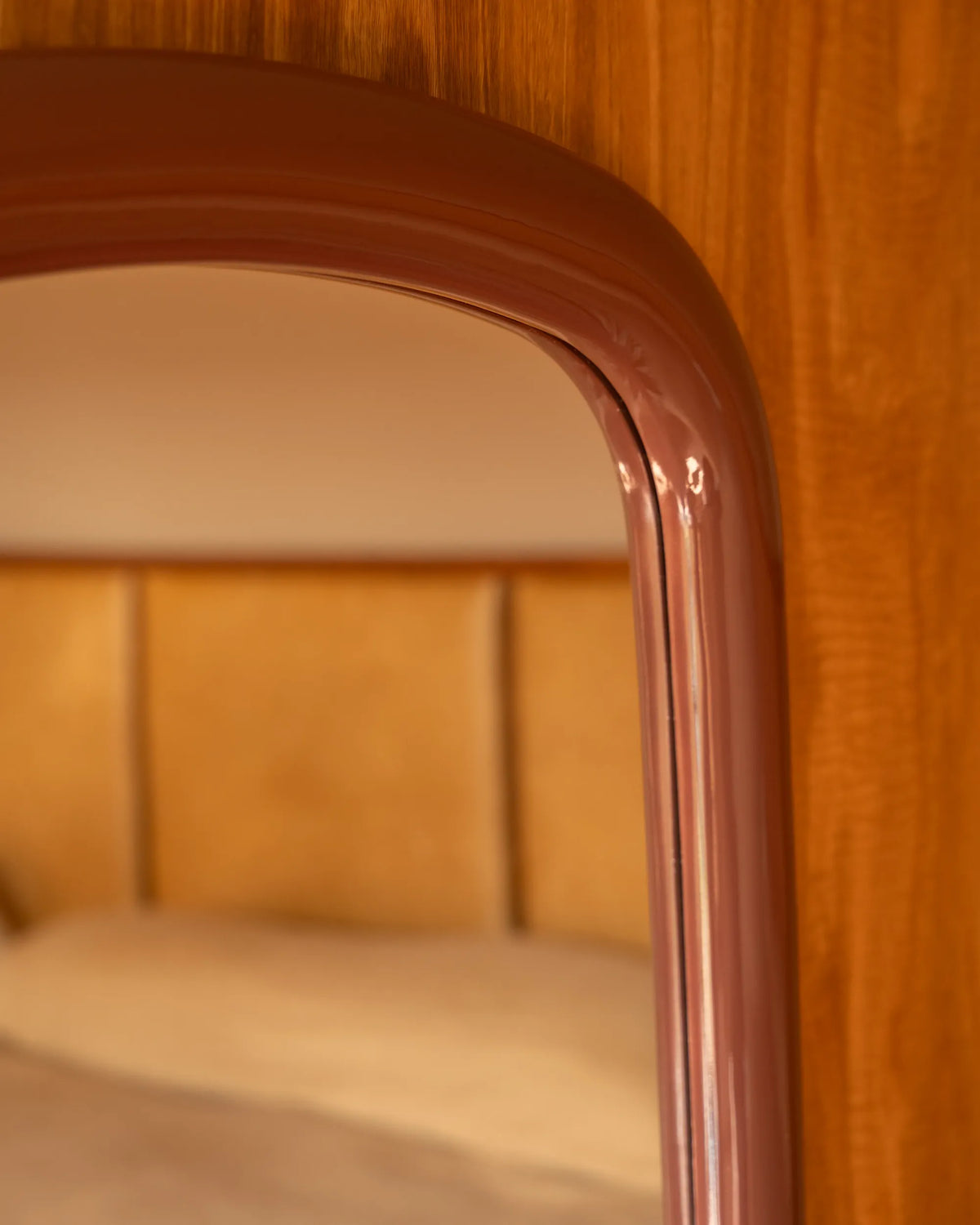 Aura Floor Mirror
80cm x 180cm -
Burgundy