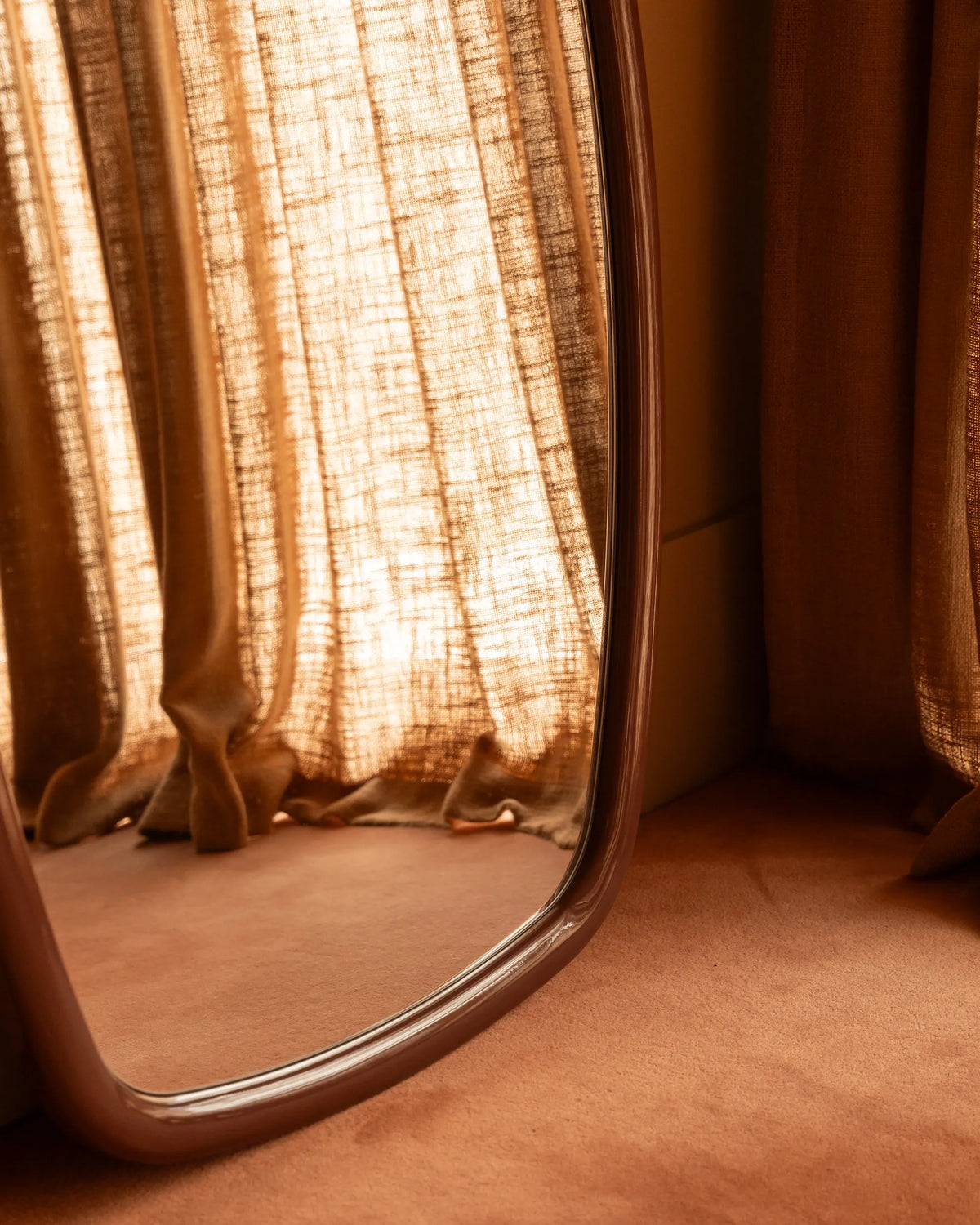 Aura Wall Mirror
80cm x 120cm -
Burgundy