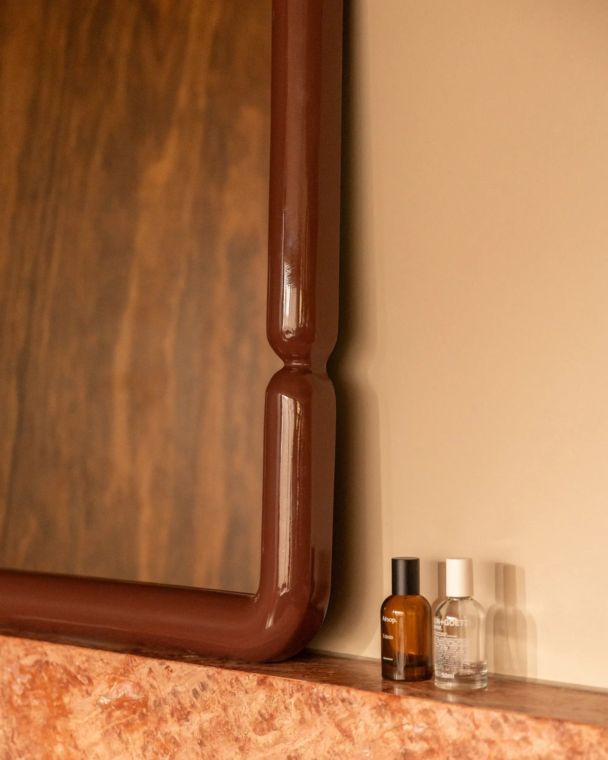 Puff Wall Mirror
60cm x 100cm -
Burgundy