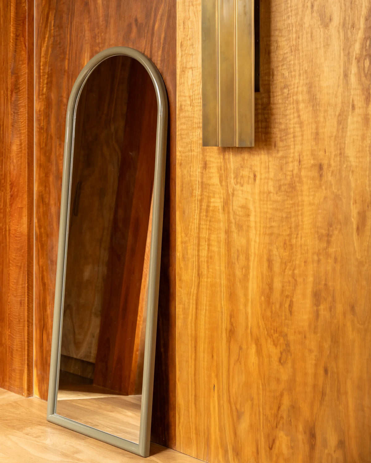 Vista Floor Mirror
60cm x 160cm -
Fern