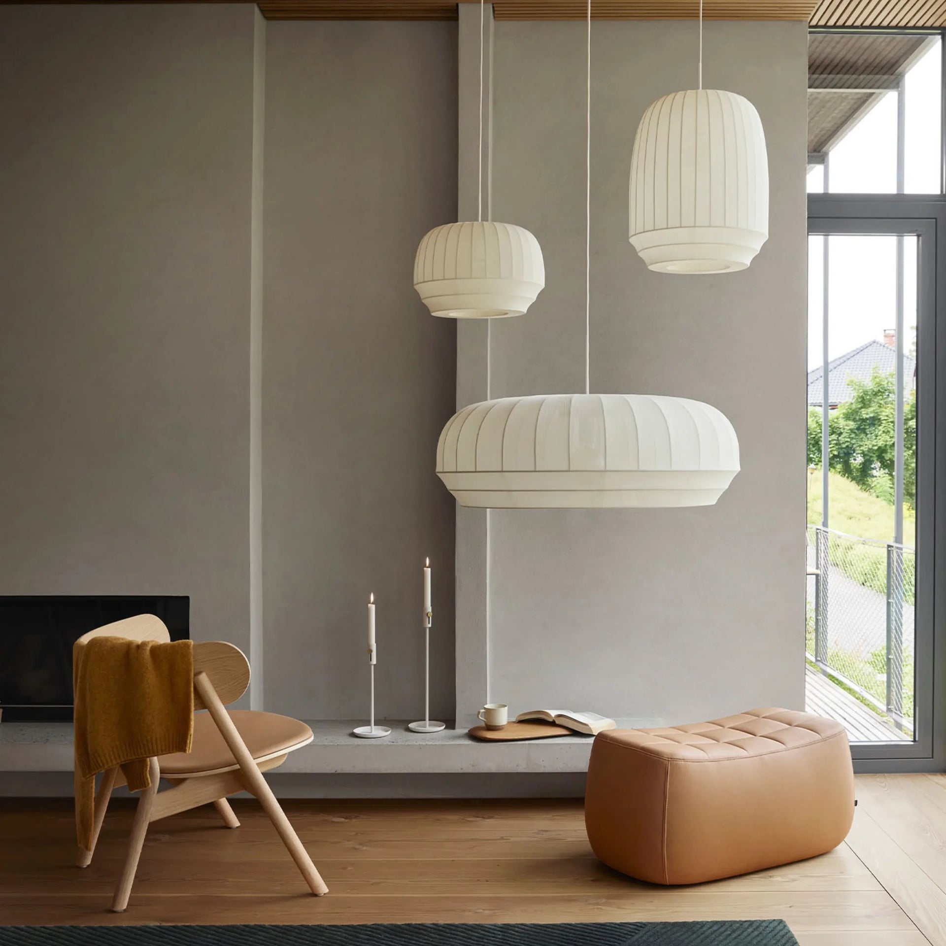 Tradition Large Oval Pendant - Off White