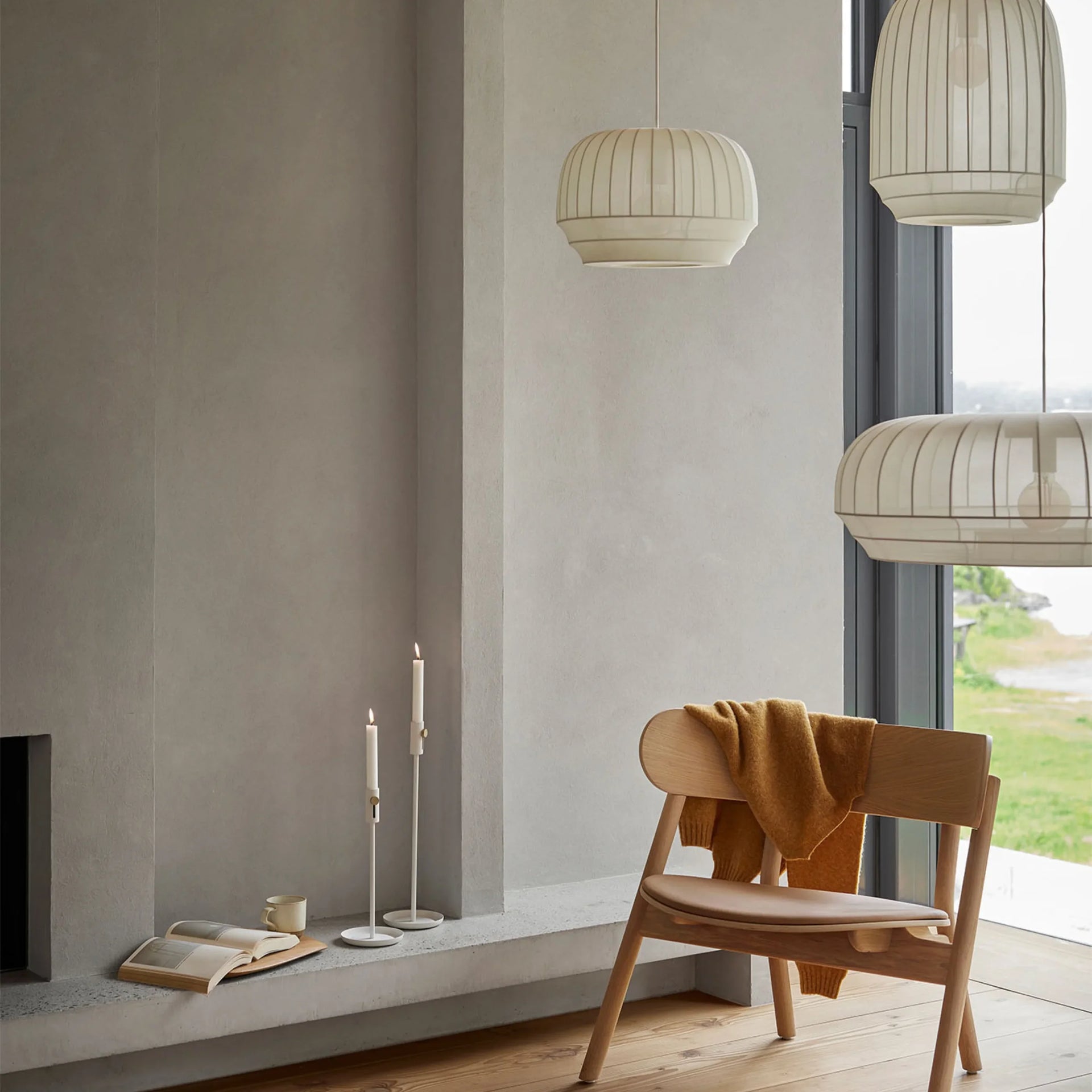 Tradition Large Oval Pendant - Off White