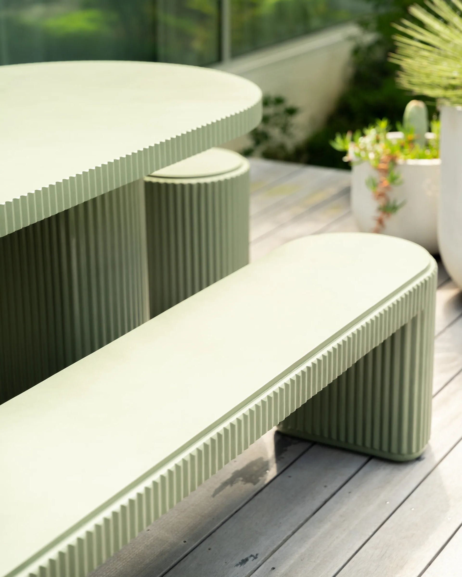 Nova Outdoor Dining Package - Green Concrete