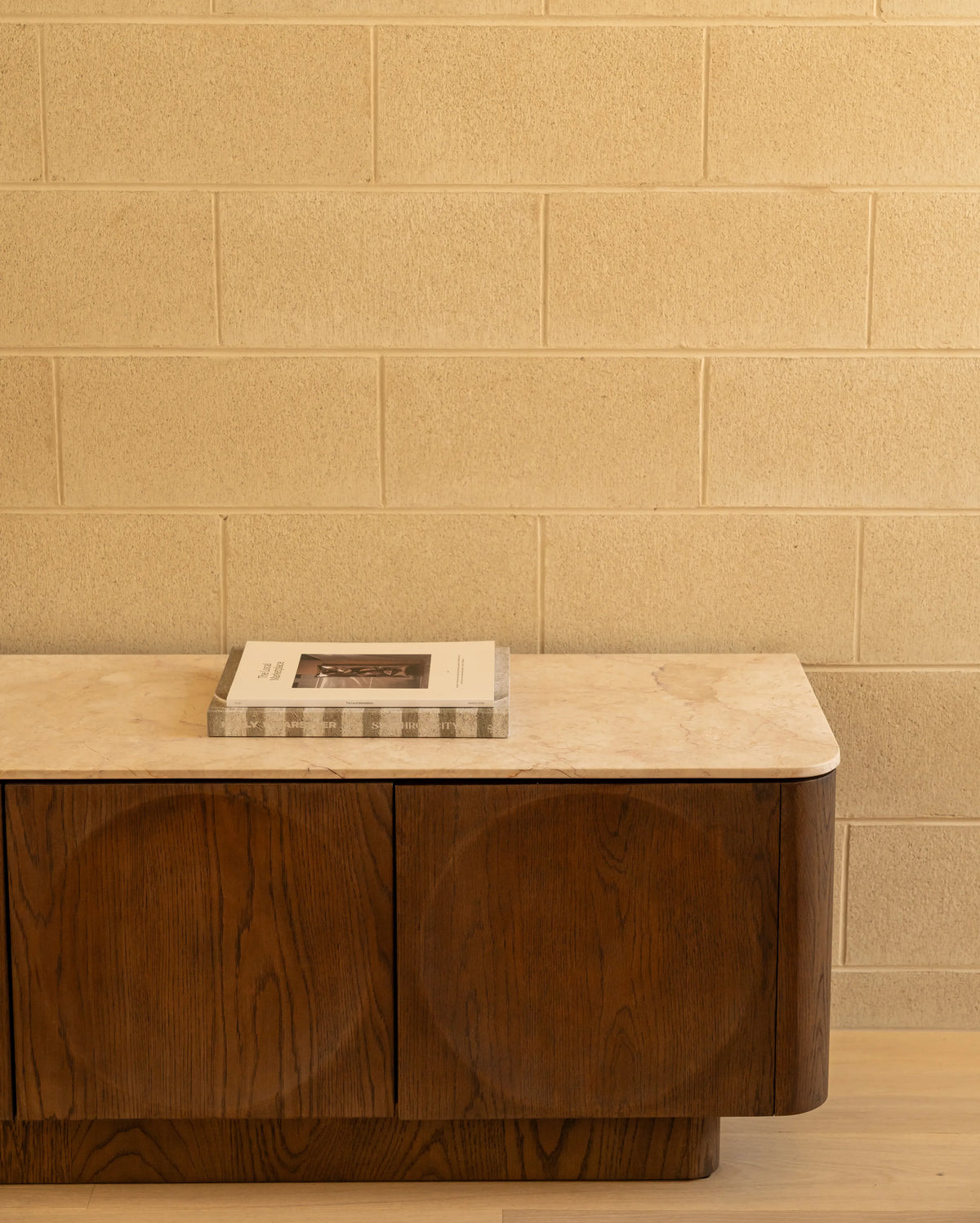 Orbit Entertainment Unit 180cm - Earthen Oak / Desert Rose Marble