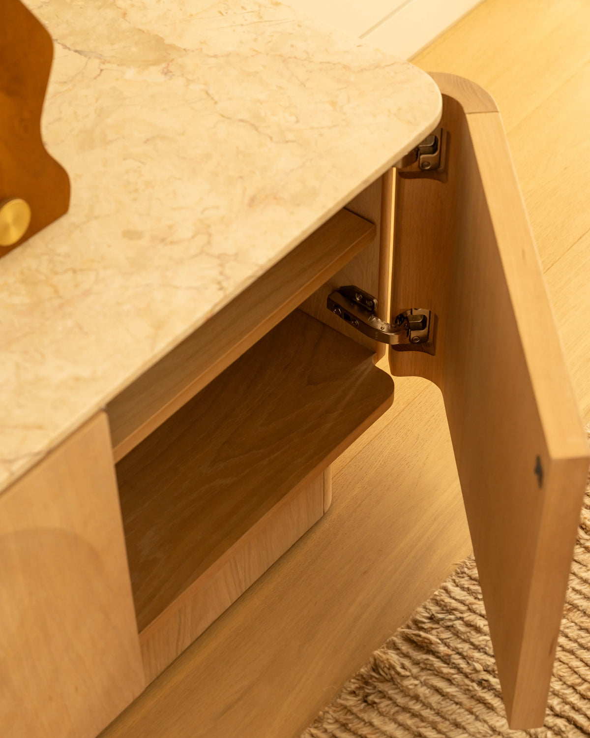 Orbit Entertainment Unit 180cm - Light Oak / Desert Rose Marble