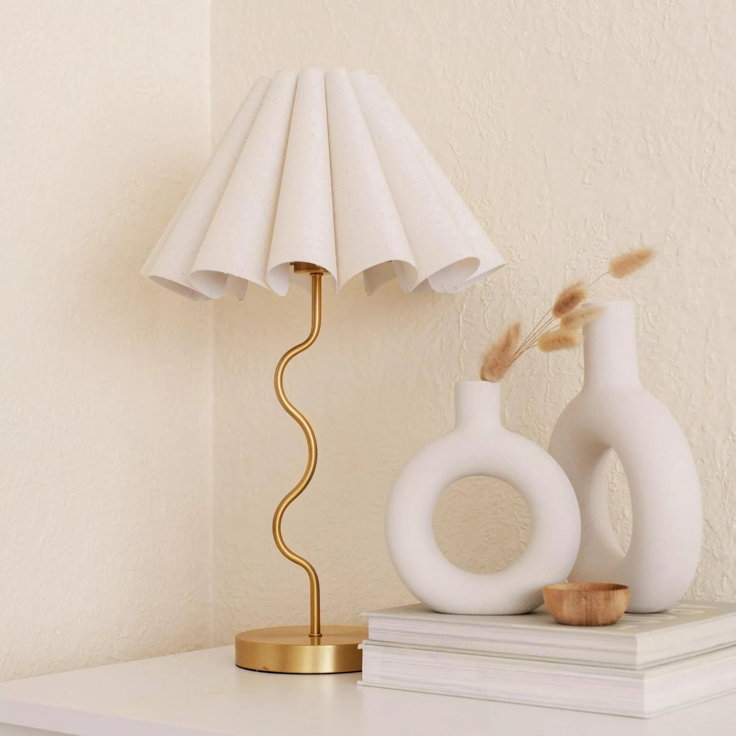 Cora Table Lamp - Neutral / Gold
