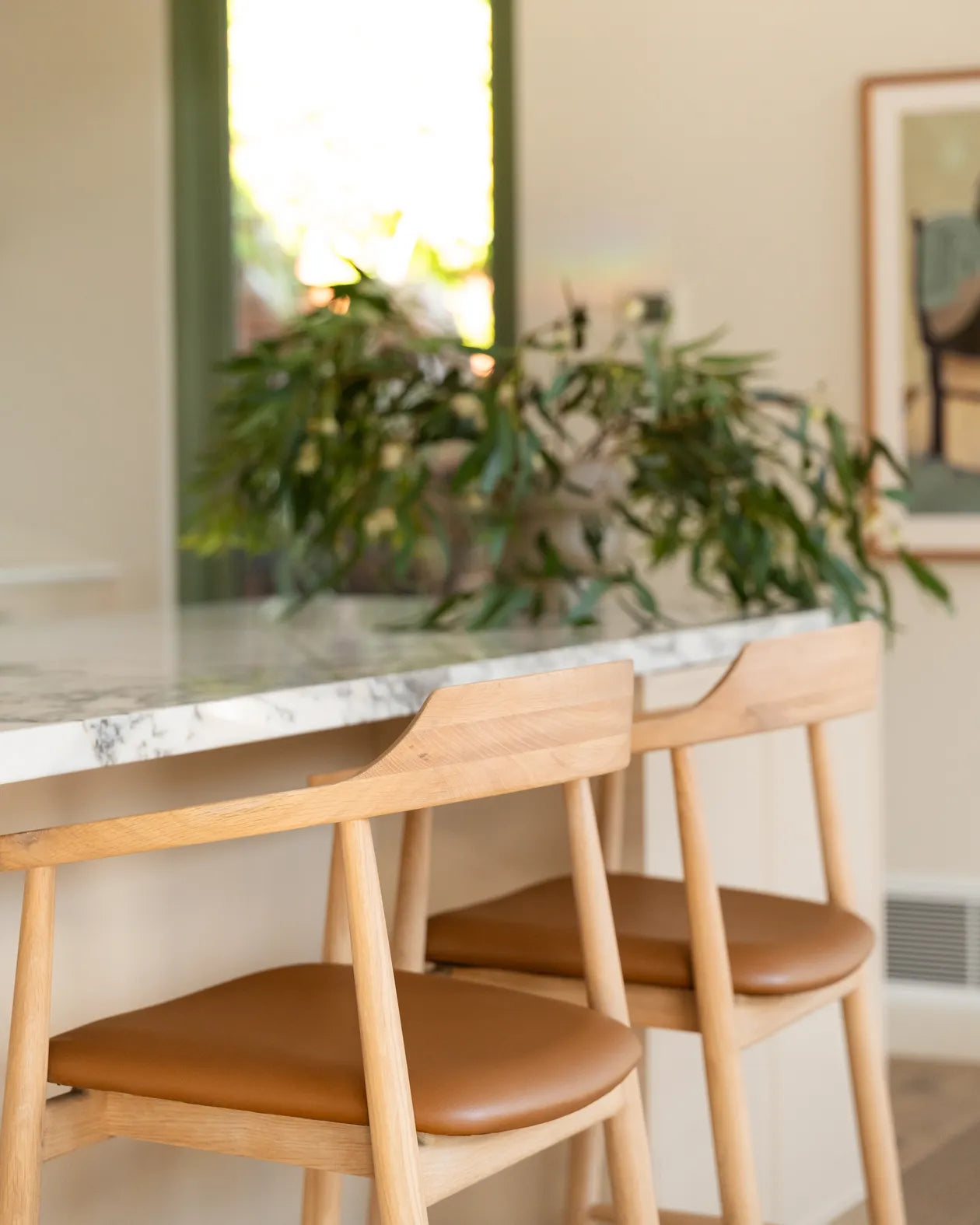 Profile Bar Stool 65cm - Oak / Tan Leather