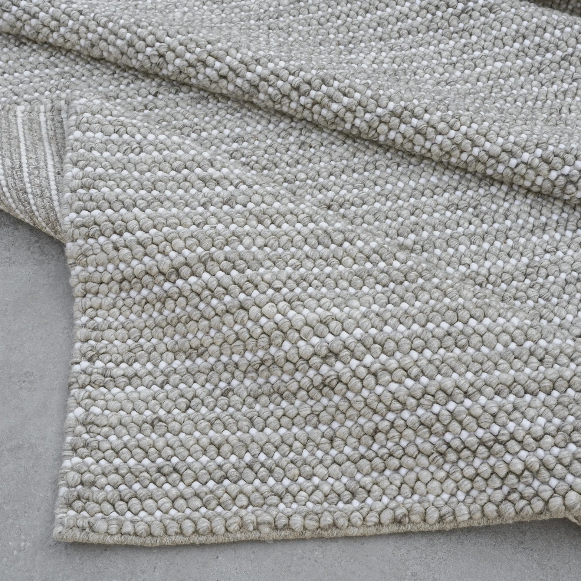 Arwyn Rug - Cloud 160cm x 230cm