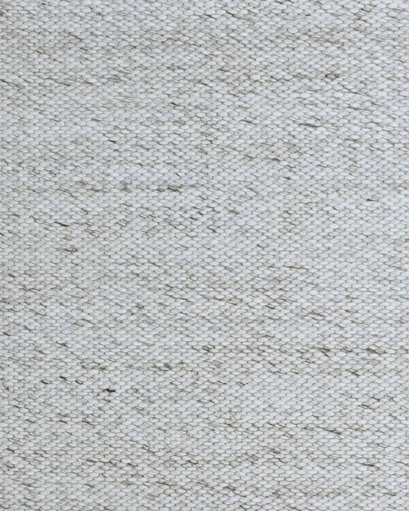 Reign Dove Rug Swatch
