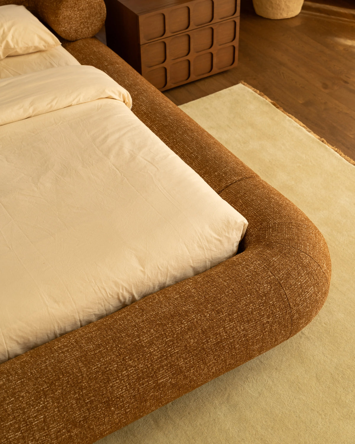 Restore Queen Bed - Fleck Ginger