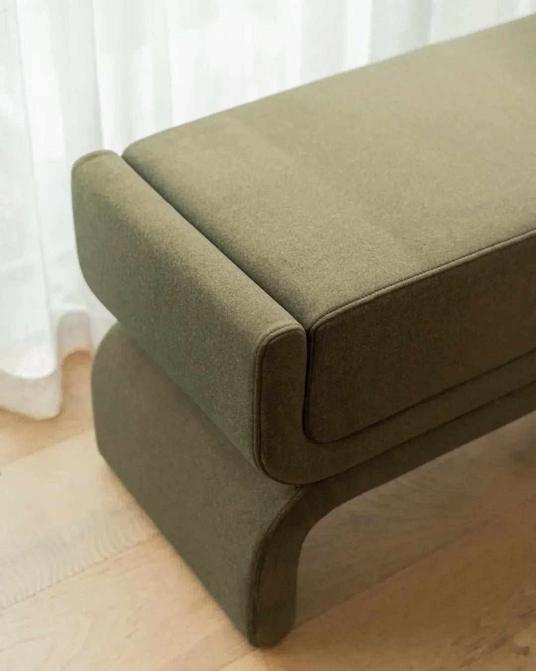 Shift Bench - Eden Leaf