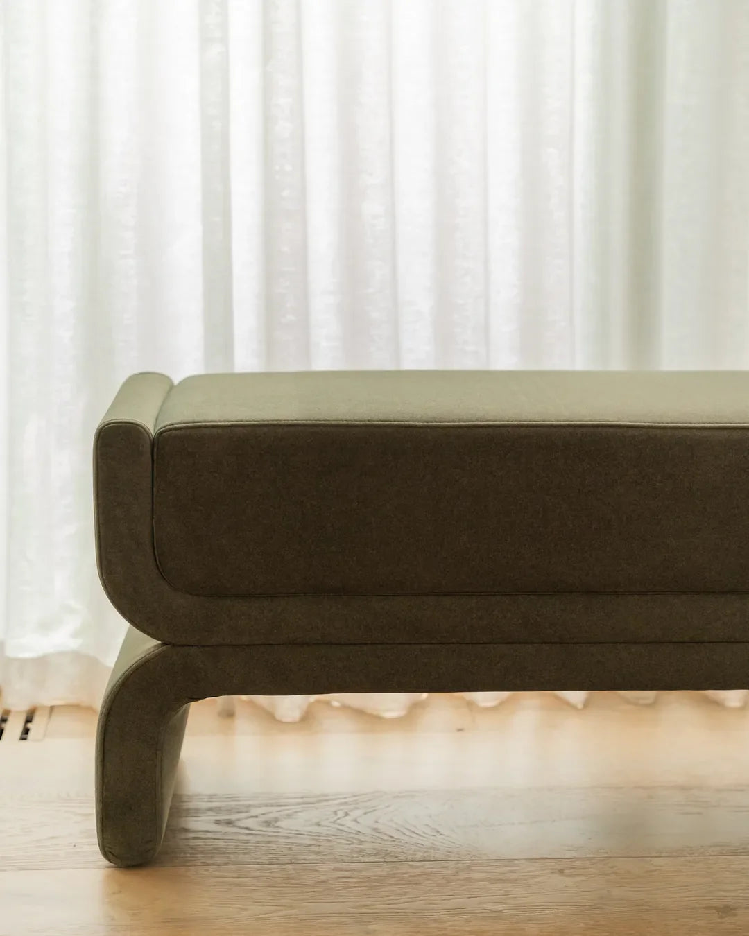 Shift Bench - Eden Leaf