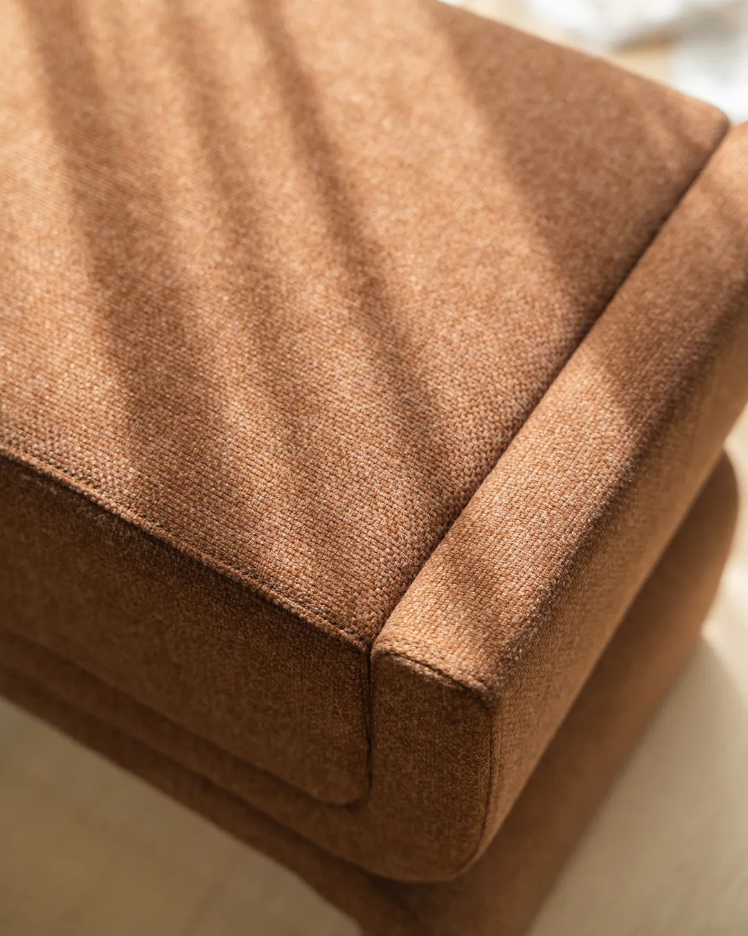 Shift Bench - Fossil Chocolate