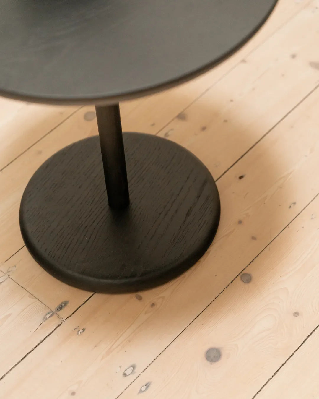 Turn Side Table - Black