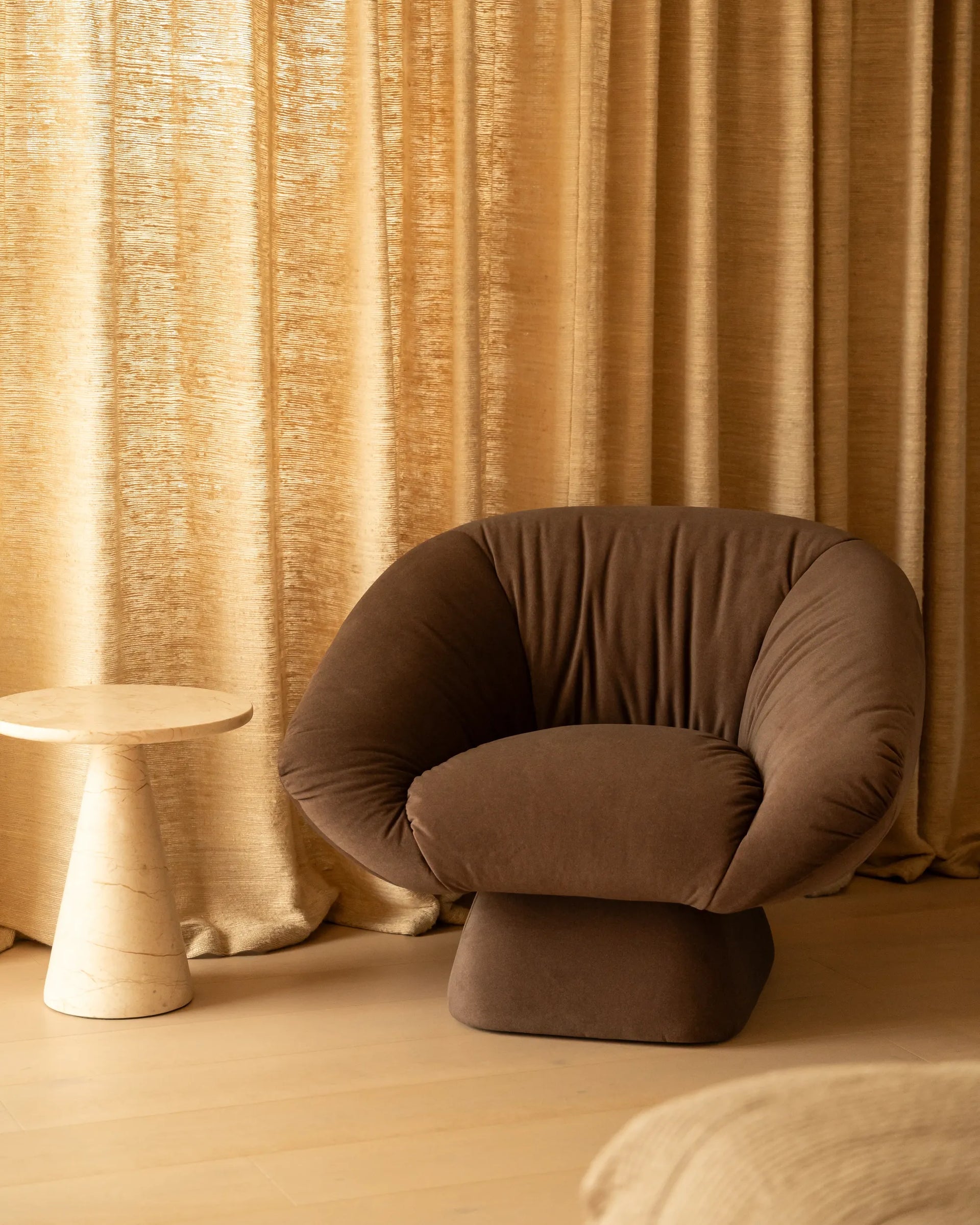 Mellow Armchair - Eden Java