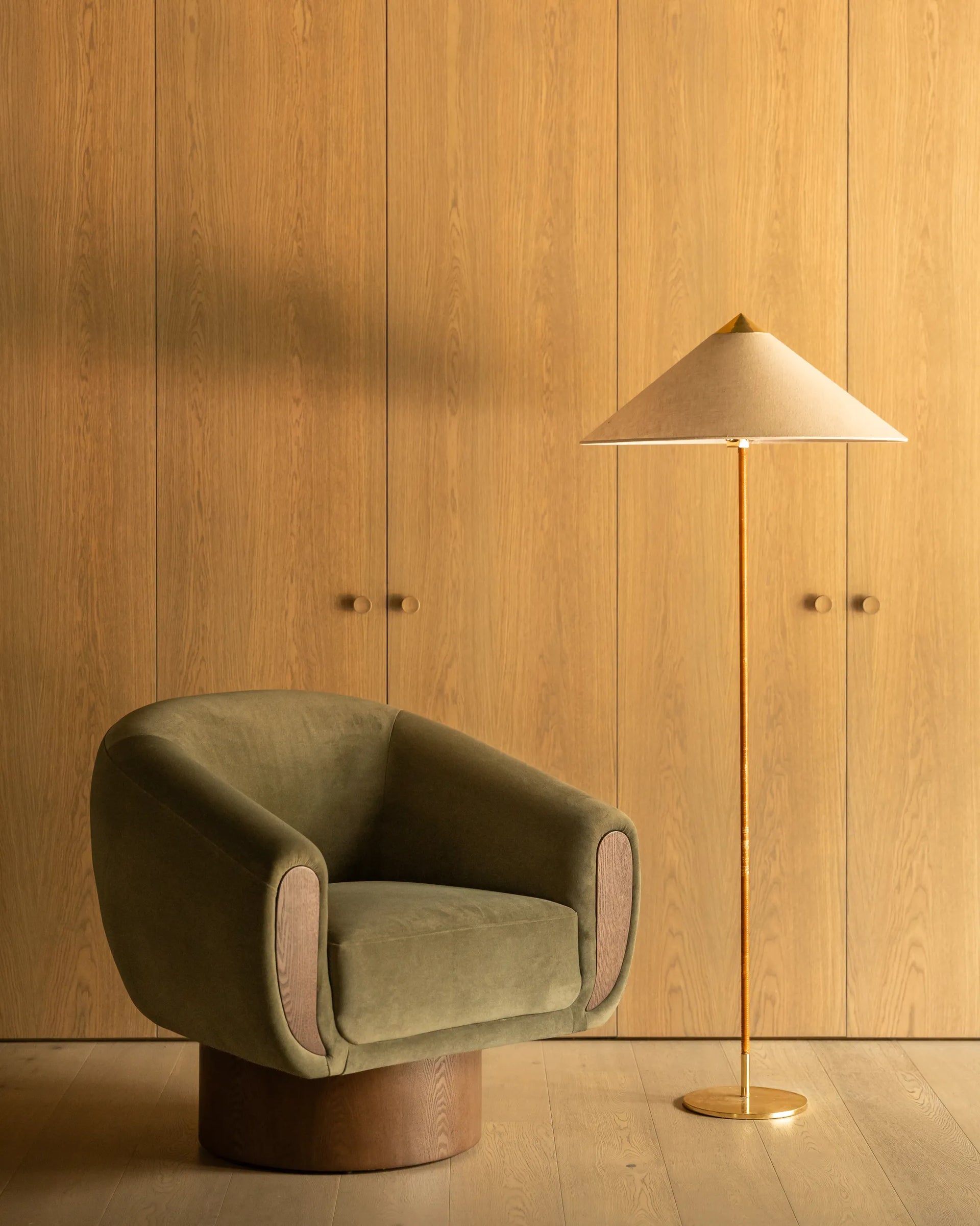 Draper Swivel Armchair - Eden Leaf