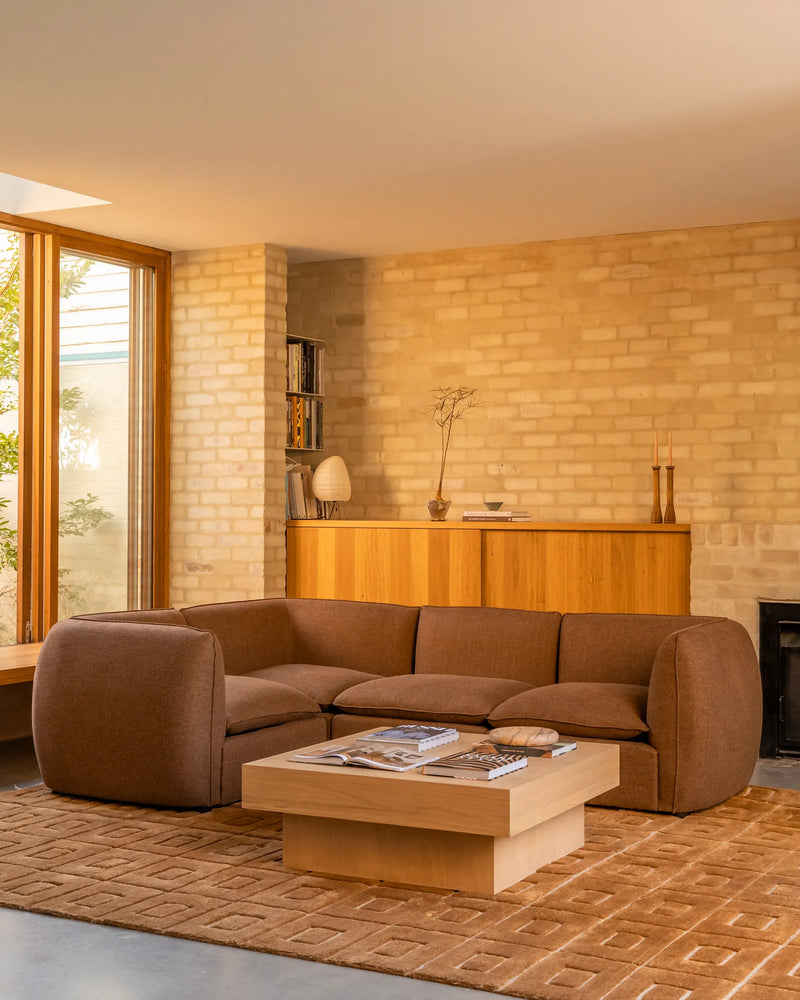 Muro Closed Chaise Sofa - Fossil Chocolate