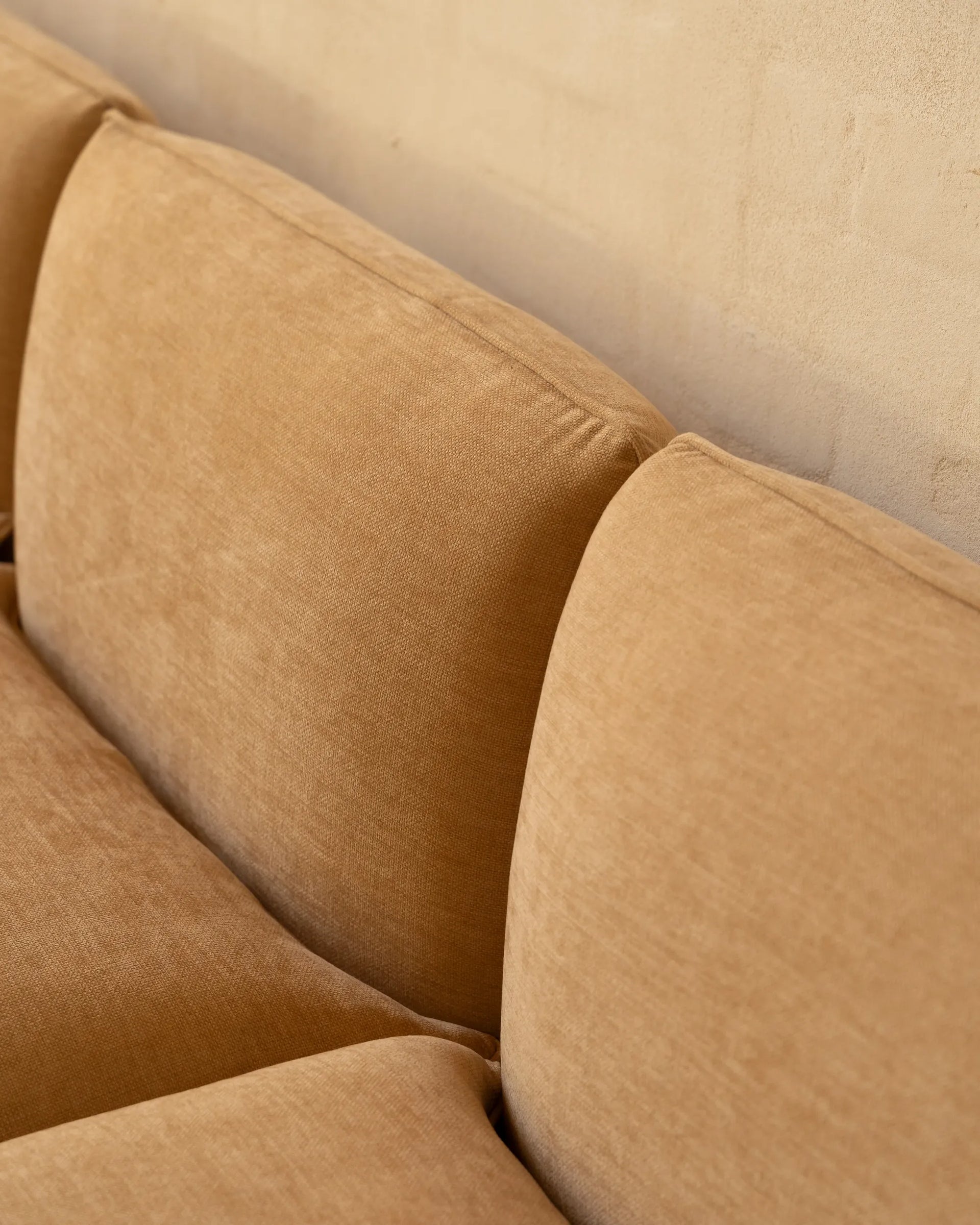 Muro Large Corner Sofa - Silas Honey